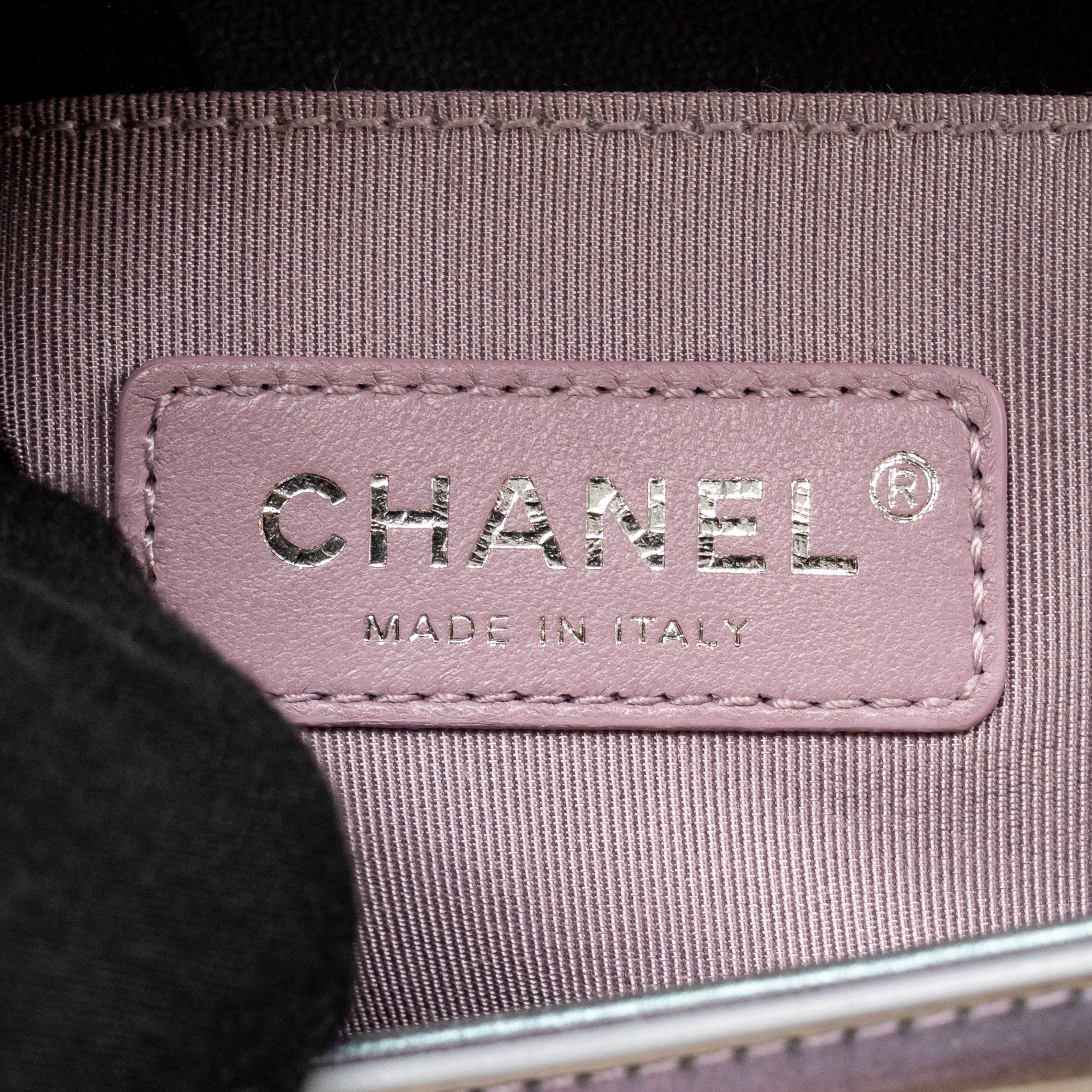 CHANEL SMALL BOY BAG LIMITED EDITION PATENT LEATHER IRIDESCENT LIGHT PURPLE SHW