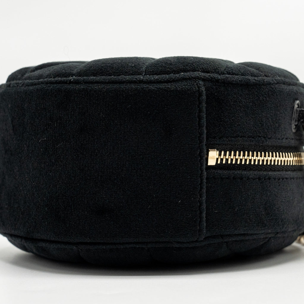 CHANEL PEARL CRUSH ROUND CLUTCH QUILTED VELVET BLACK LGHW
