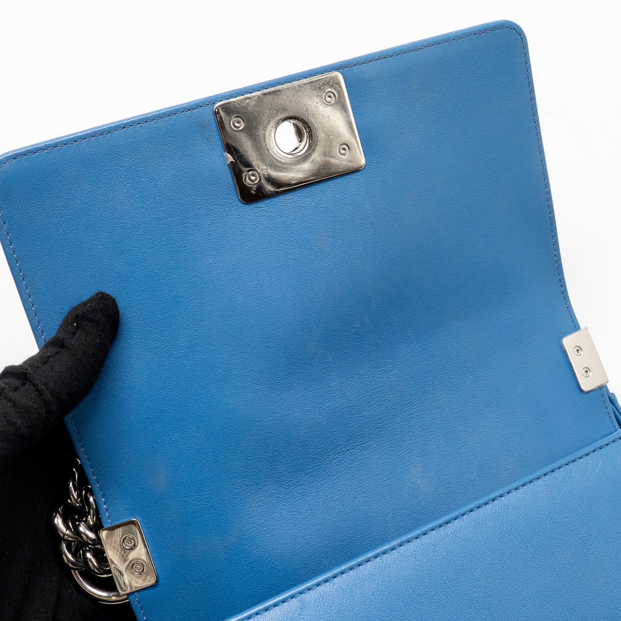 CHANEL SMALL BOY BAG CALFSKIN BLUE SHW