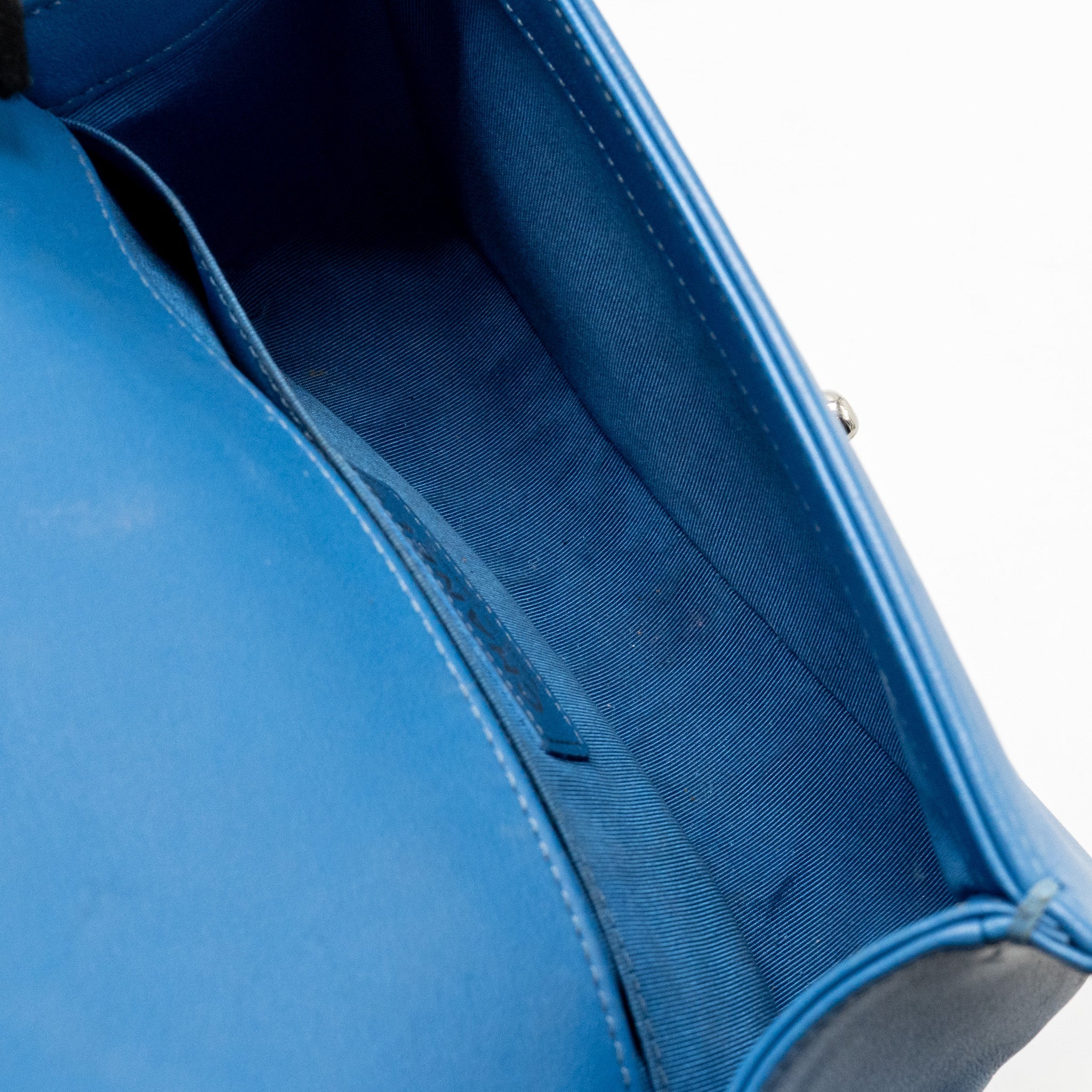 CHANEL SMALL BOY BAG CALFSKIN BLUE SHW