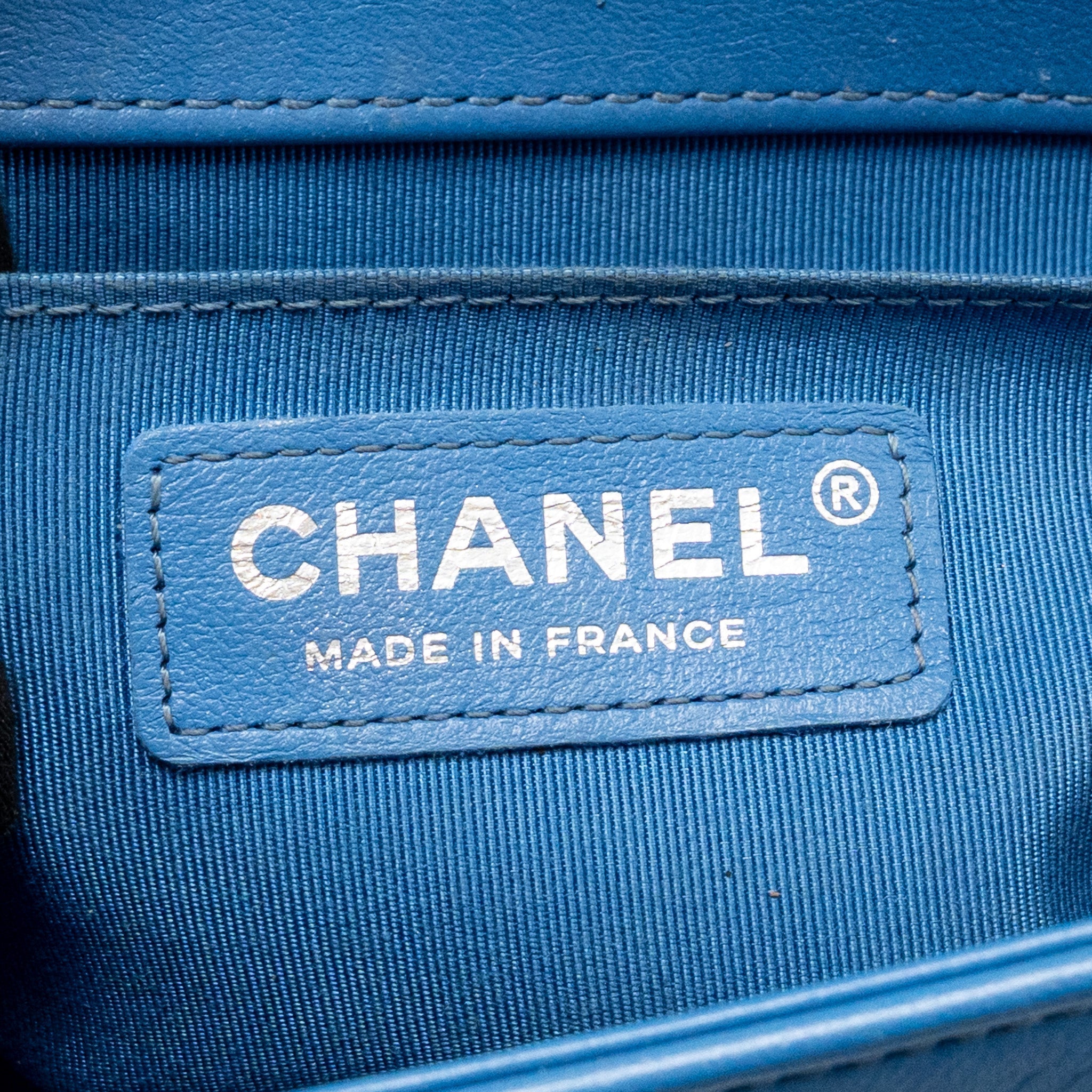CHANEL SMALL BOY BAG CALFSKIN BLUE SHW