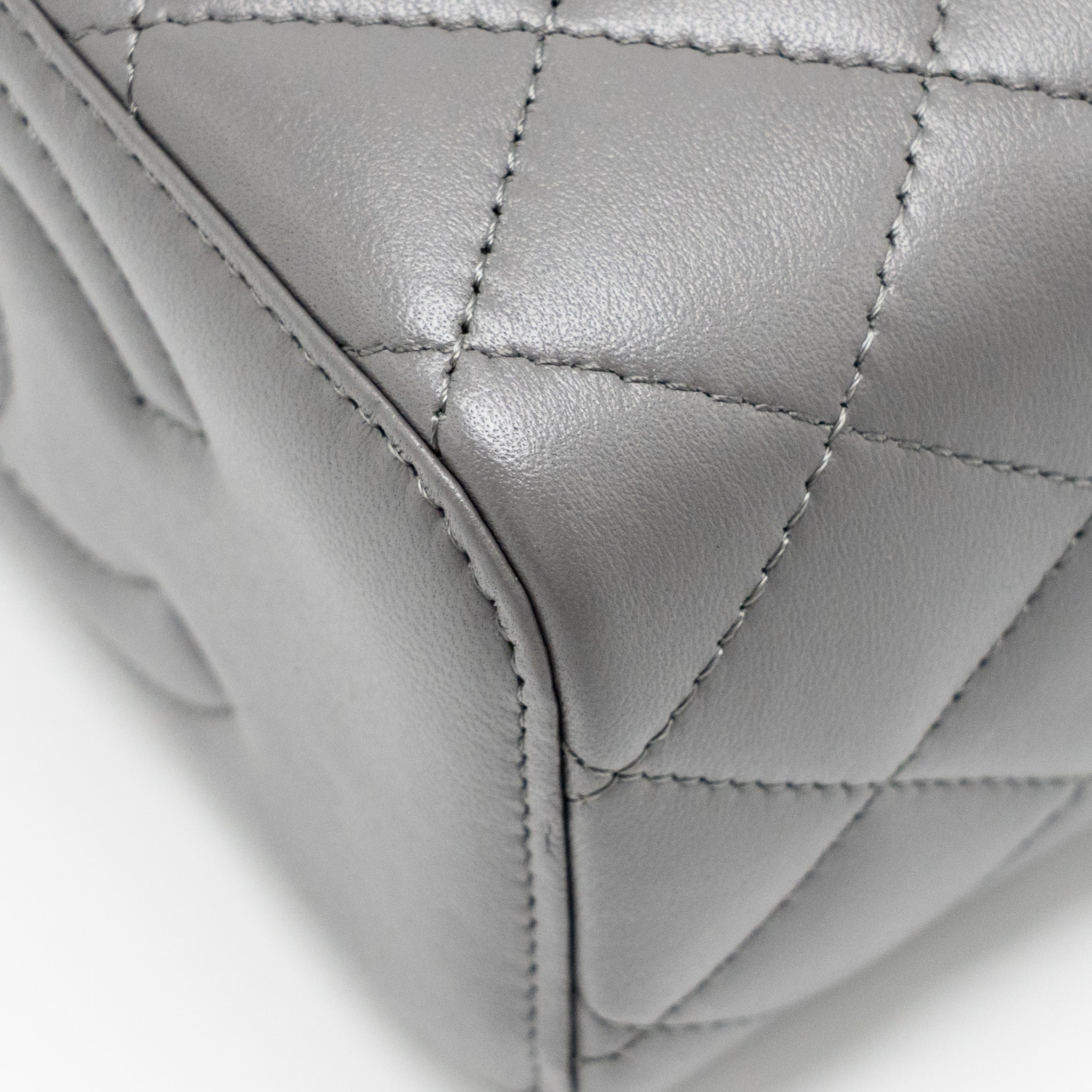 CHANEL TOP HANDLE LONG VANITY WITH CHAIN LAMBSKIN GREY LGHW (MICROCHIP)