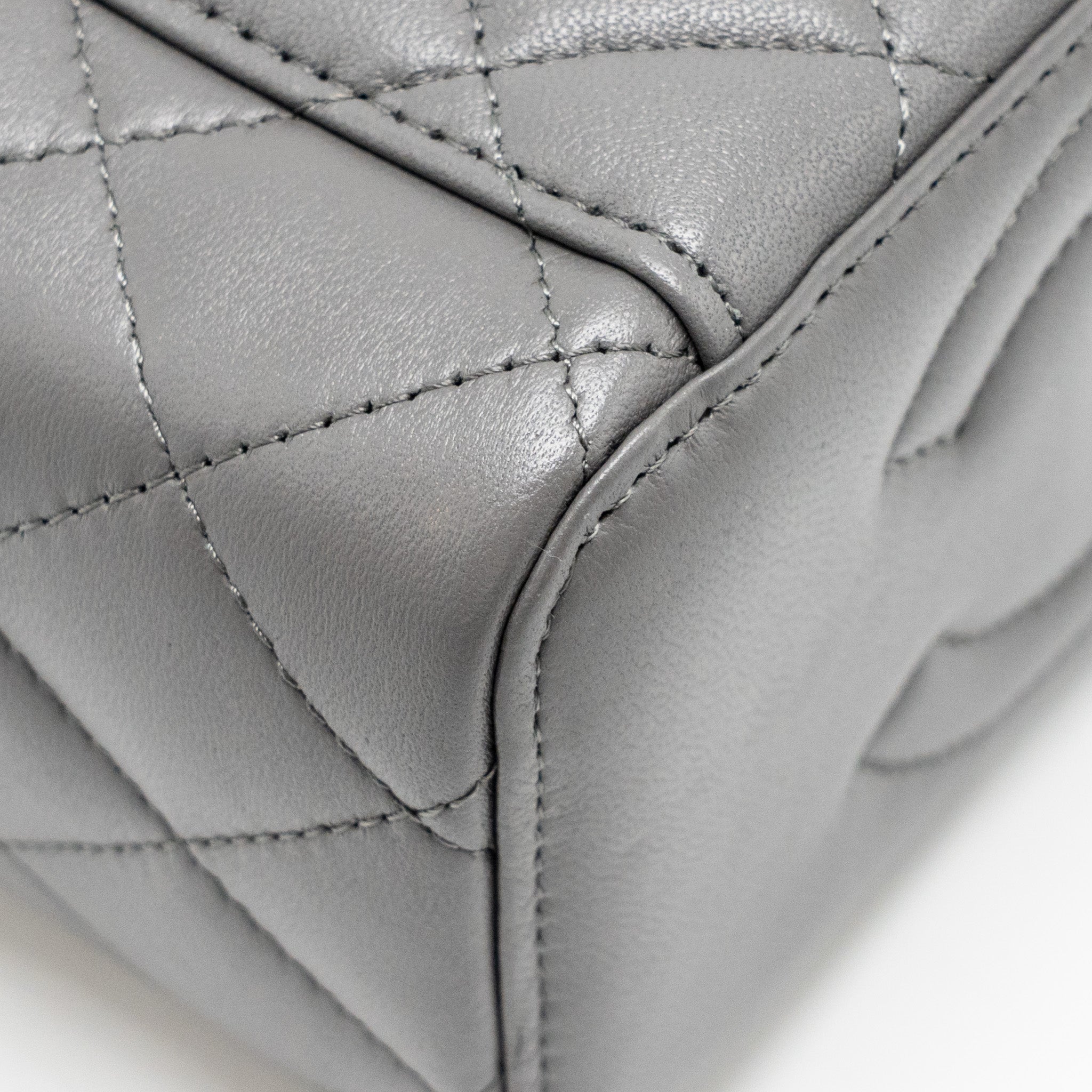CHANEL TOP HANDLE LONG VANITY WITH CHAIN LAMBSKIN GREY LGHW (MICROCHIP)