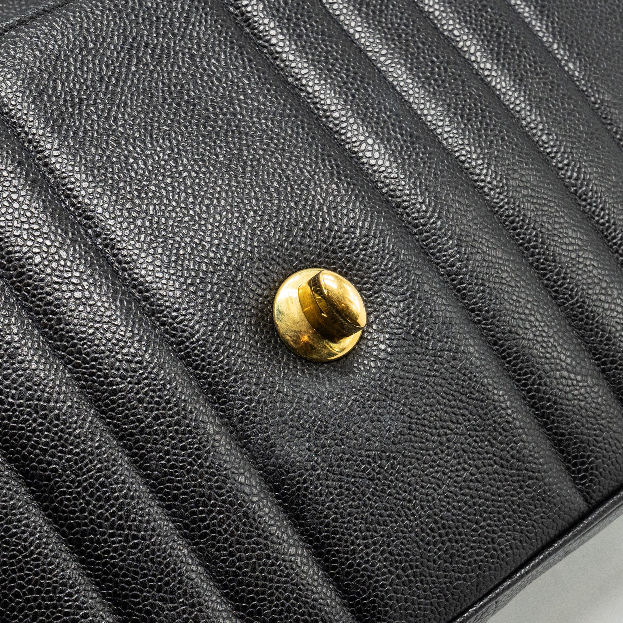 CHANEL VINTAGE QUILTED FLAP BAG CAVIAR BLACK GHW