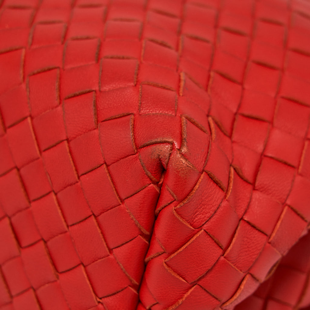 BOTTEGA VENETA OLYMPIA BAG RED