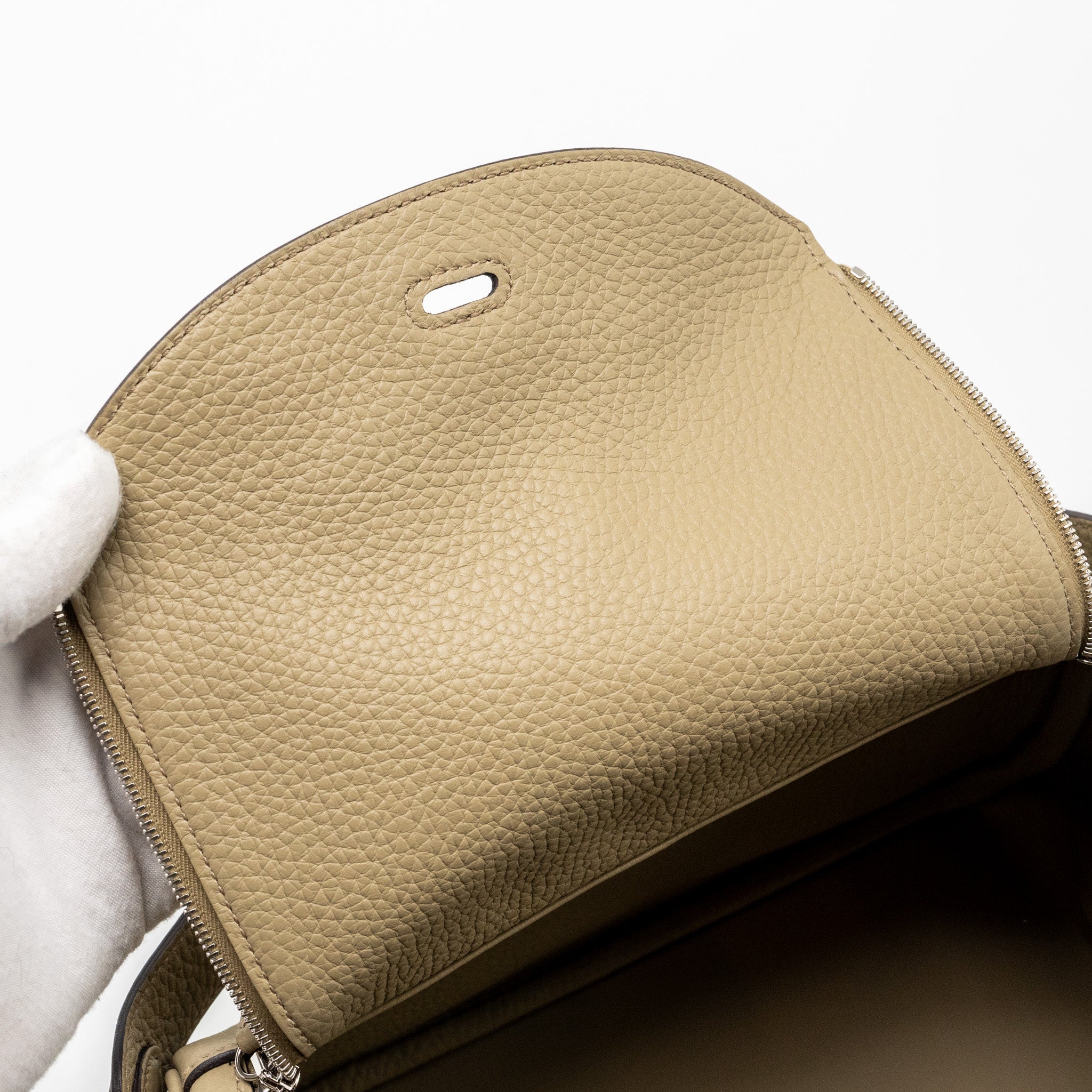 HERMES LINDY 26 CLEMENCE 8Q BEIGE MARFA SHW