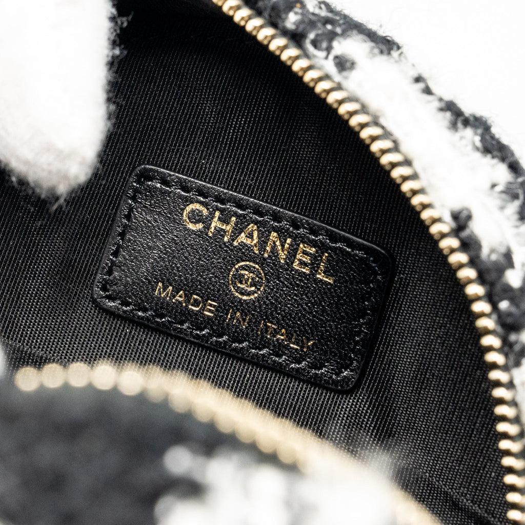 CHANEL 19 ROUND CLUTCH  WITH CHAIN WITH COIN PURSE TWEED / LAMBSKIN BLACK/ WHITE GHW