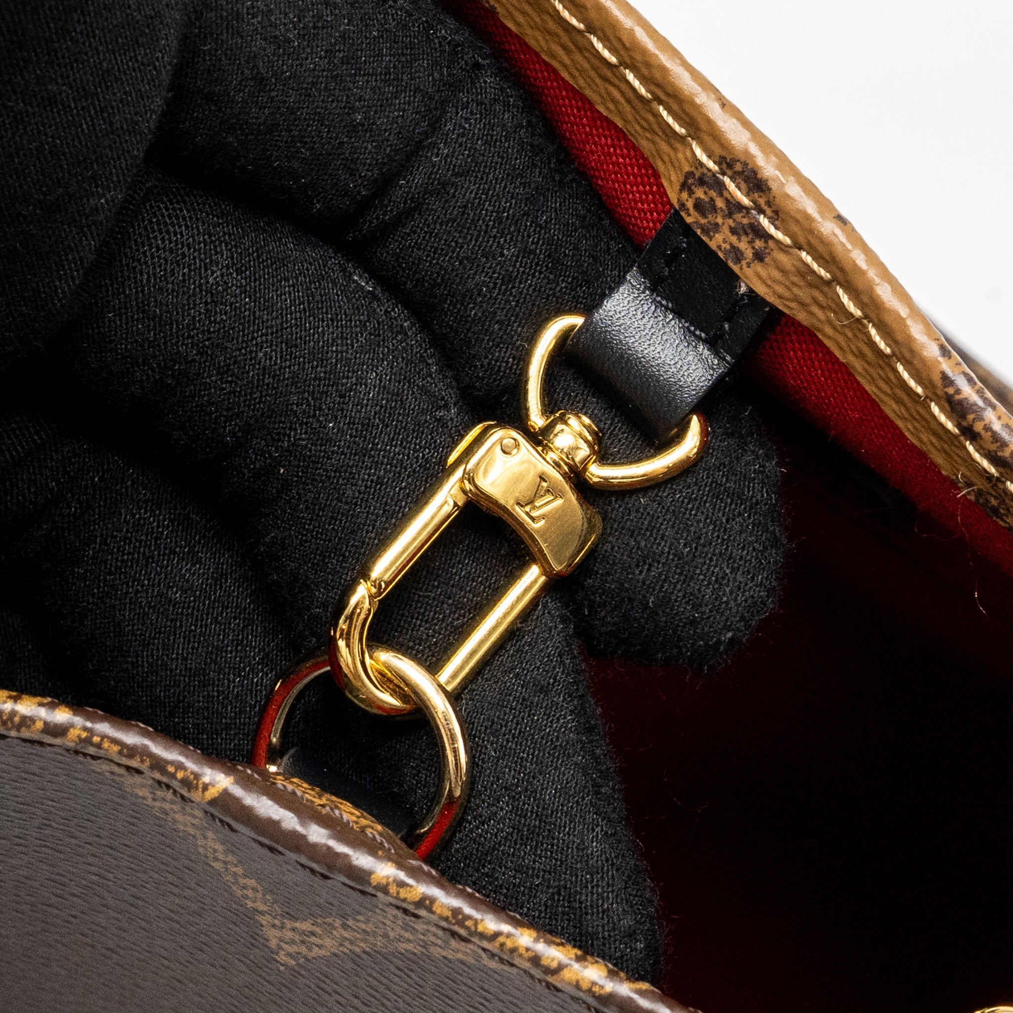 LOUIS VUITTON ONTHEGO MM MONOGRAM CANVAS GHW