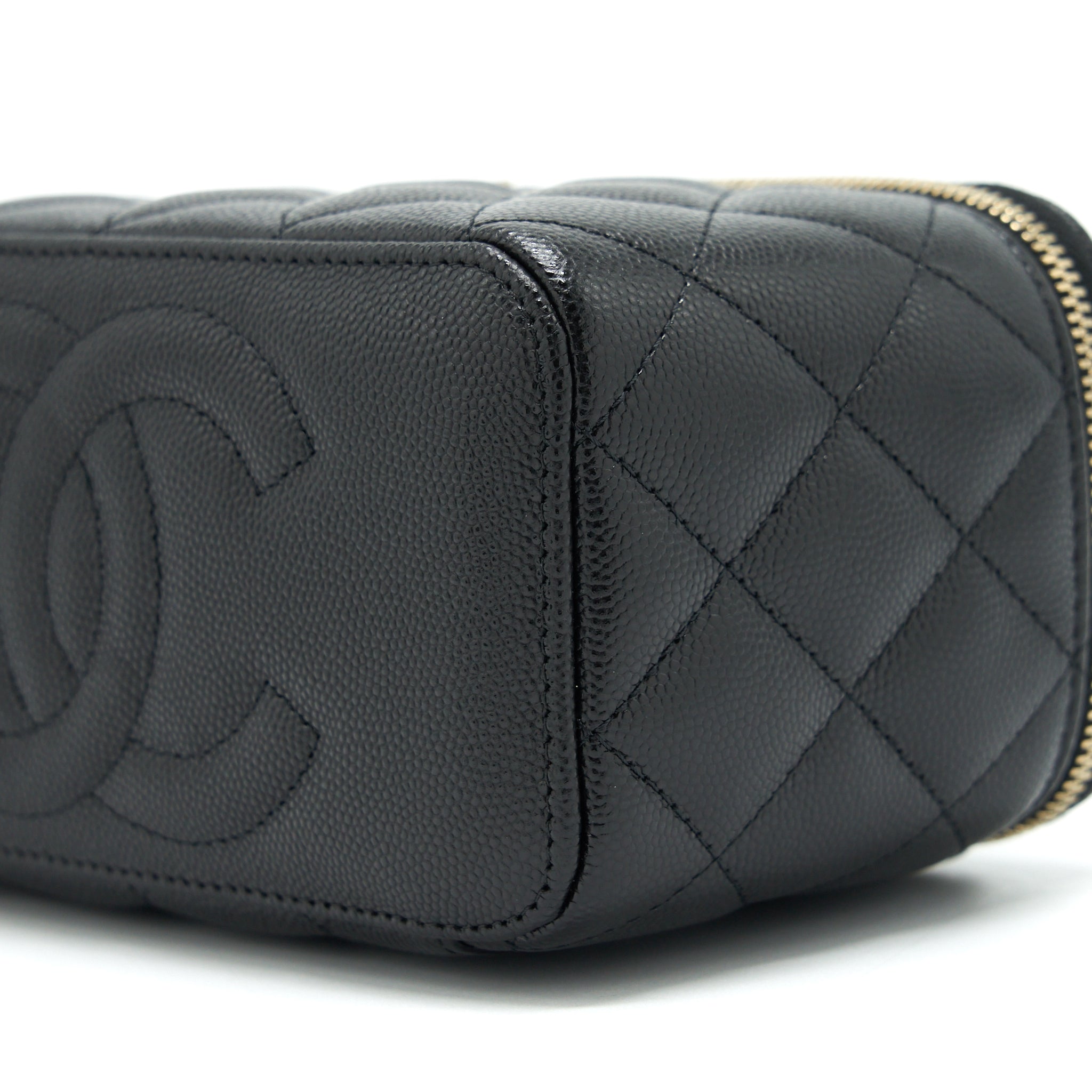 CHANEL 22S LONG VANITY WITH CHAIN CAVIAR BLACK LGHW