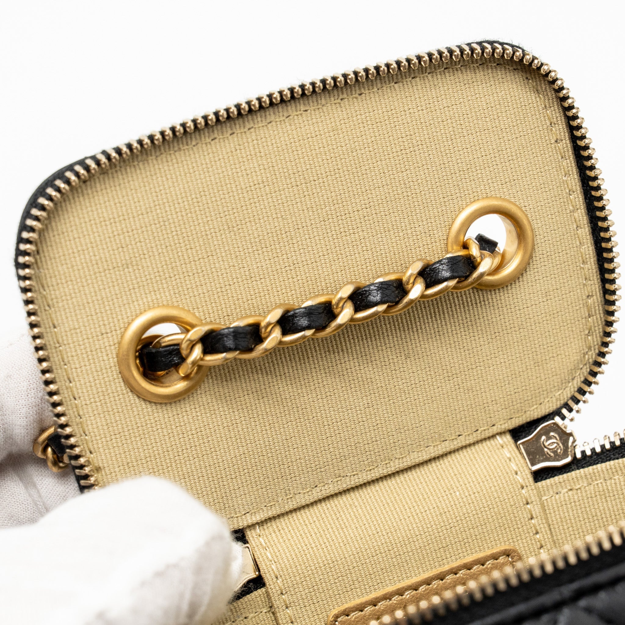CHANEL PEARL CRUSH MINI VANITY WITH CHAIN LAMBSKIN BLACK GHW