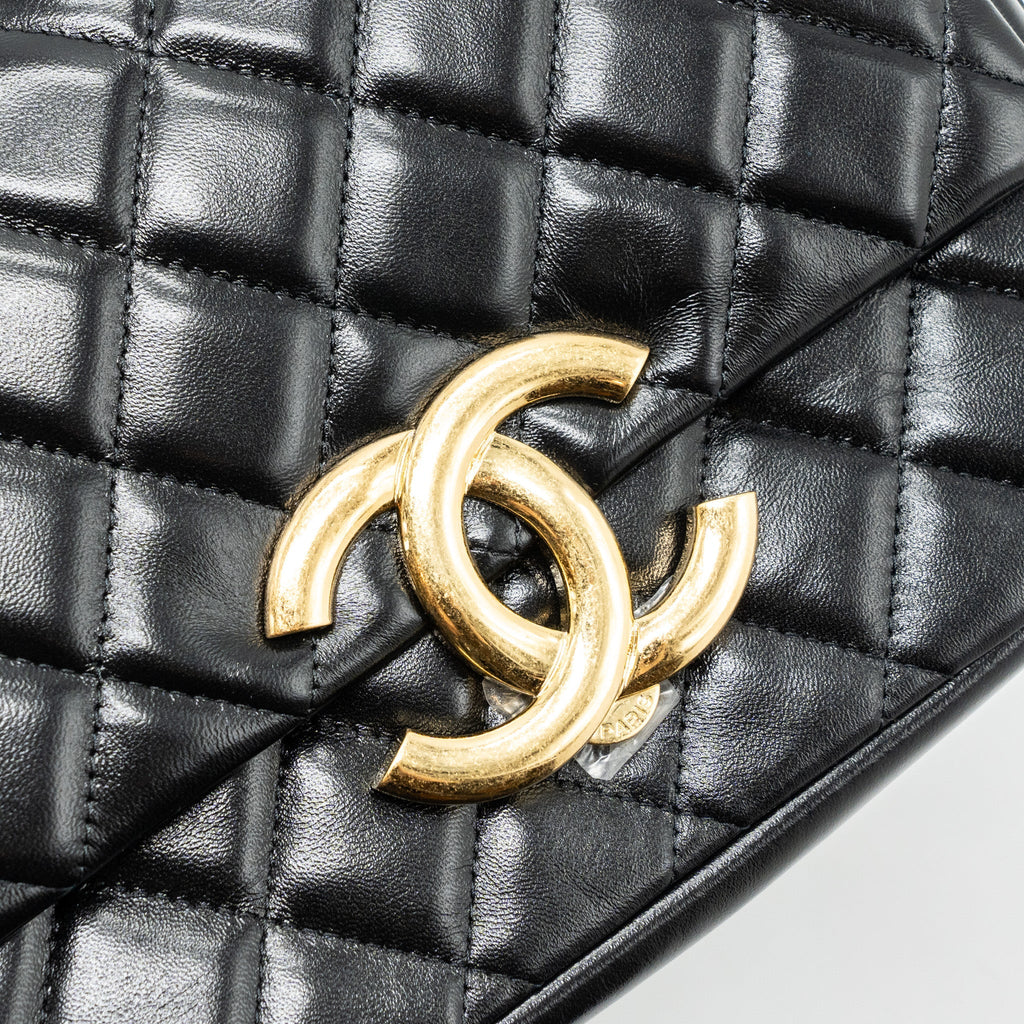 CHANEL GIANT CC LOGO FLAP BAG LAMBSKIN BLACK GHW(MICROCHIP)