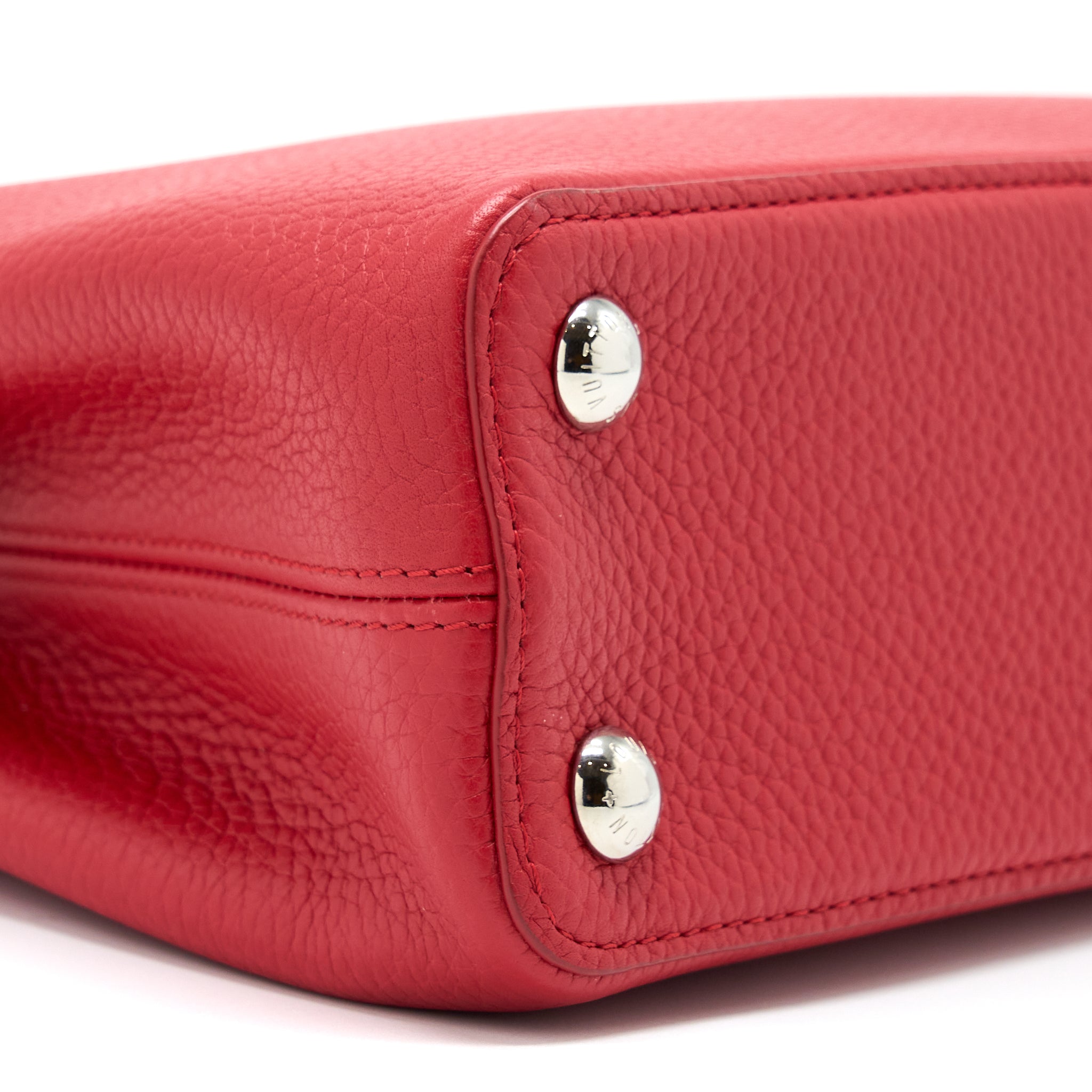 LOUIS VUITTON CAPUCINES BB TAURILLON RED GHW