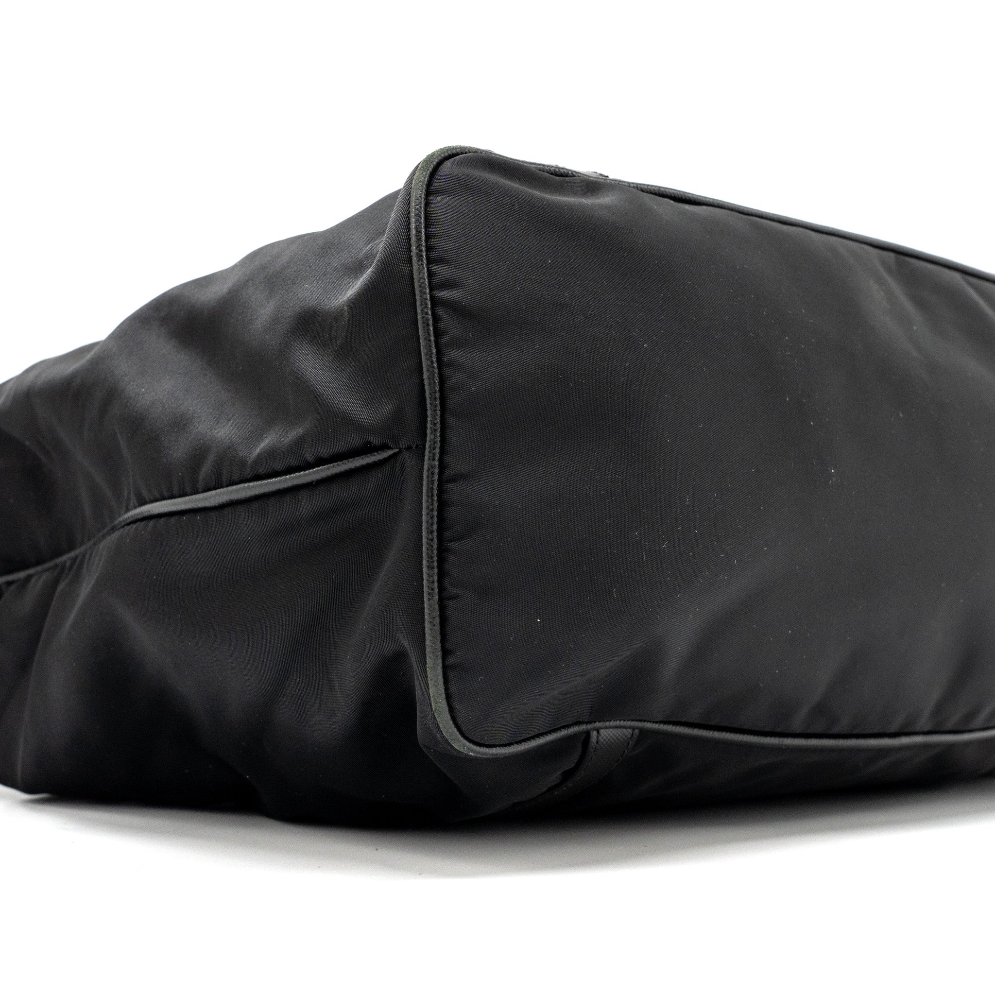 PRADA ZIP NYLON BAG BLACK GHW