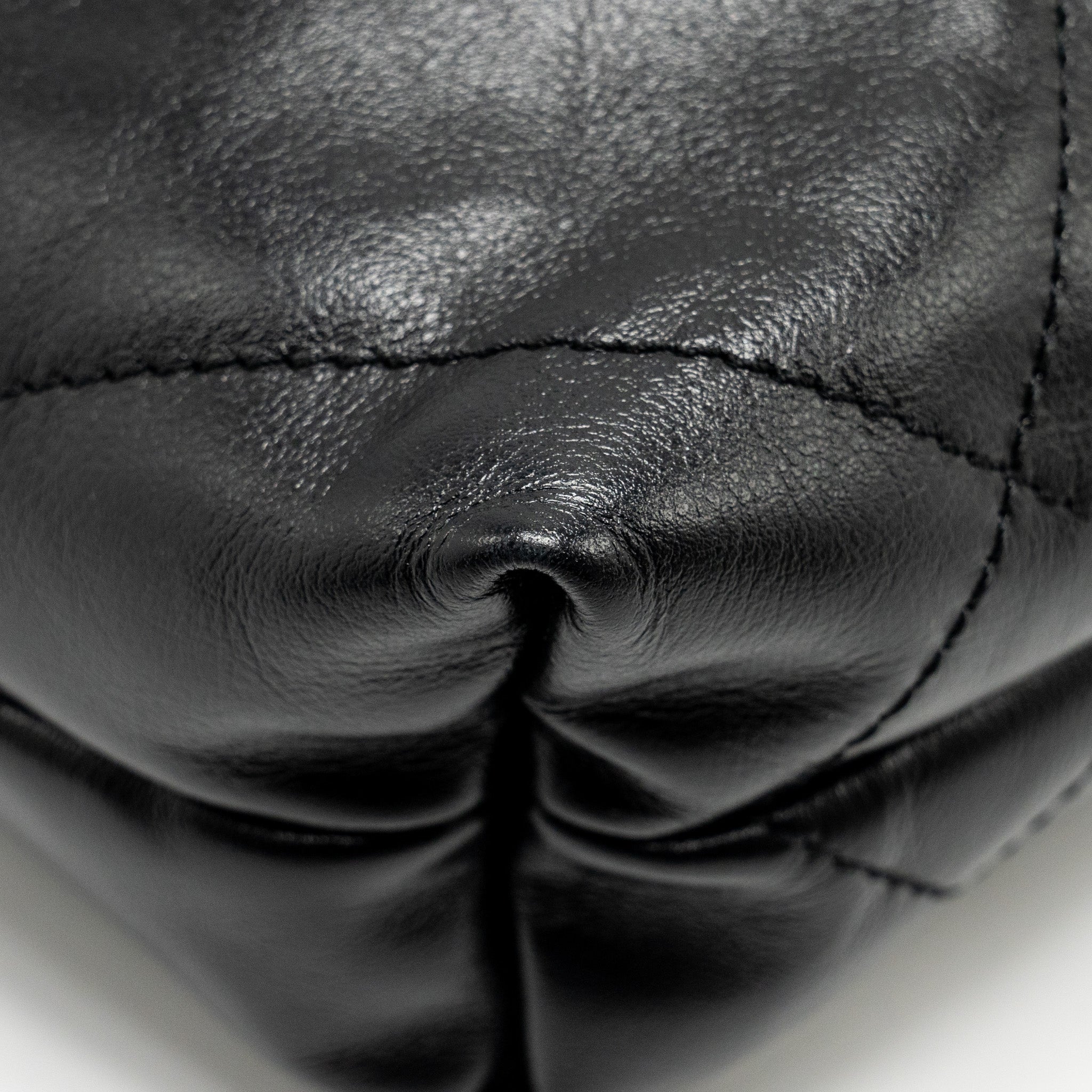 CHANEL 23K MINI 22 BAG SHINY CALFSKIN BLACK GHW (MICROCHIP)