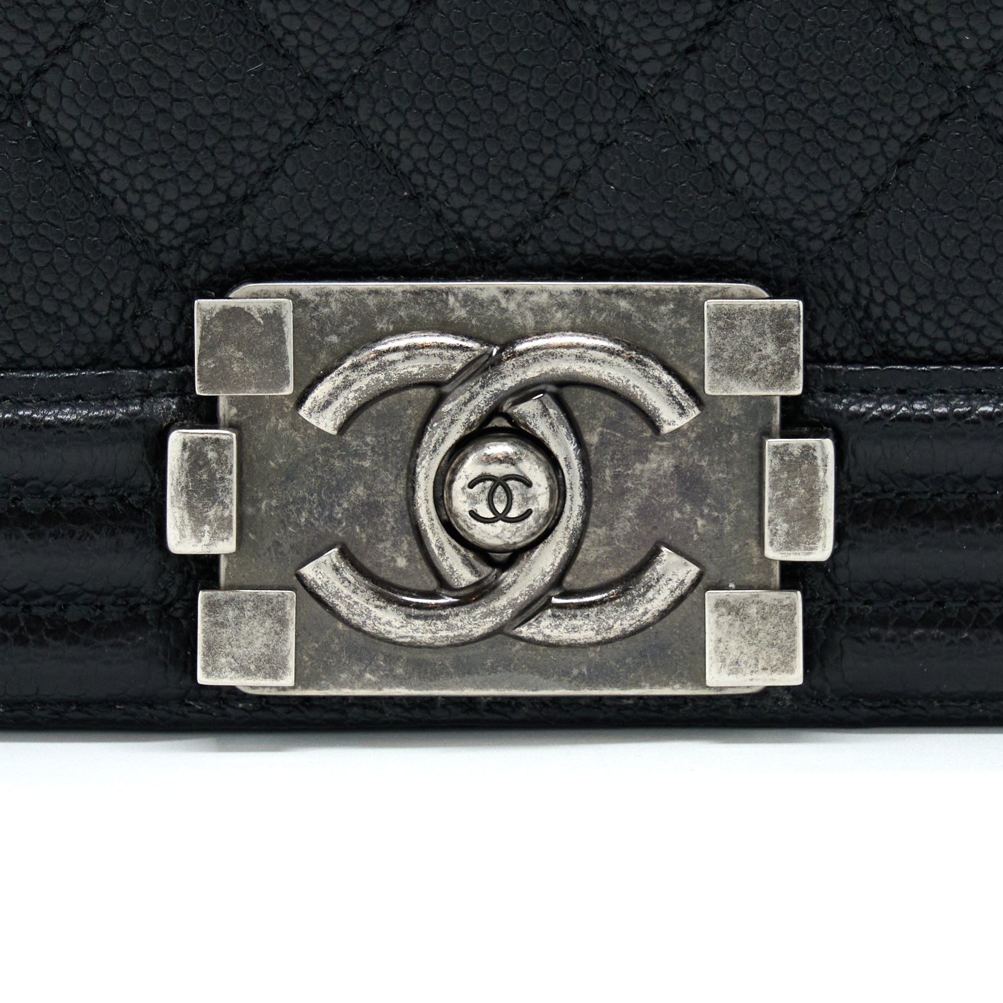 CHANEL NEW MEDIUM 28CM BOY BAG CAVIAR BLACK RUTHENIUM SHW