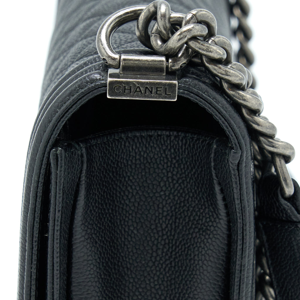 CHANEL NEW MEDIUM 28CM BOY BAG CAVIAR BLACK RUTHENIUM SHW