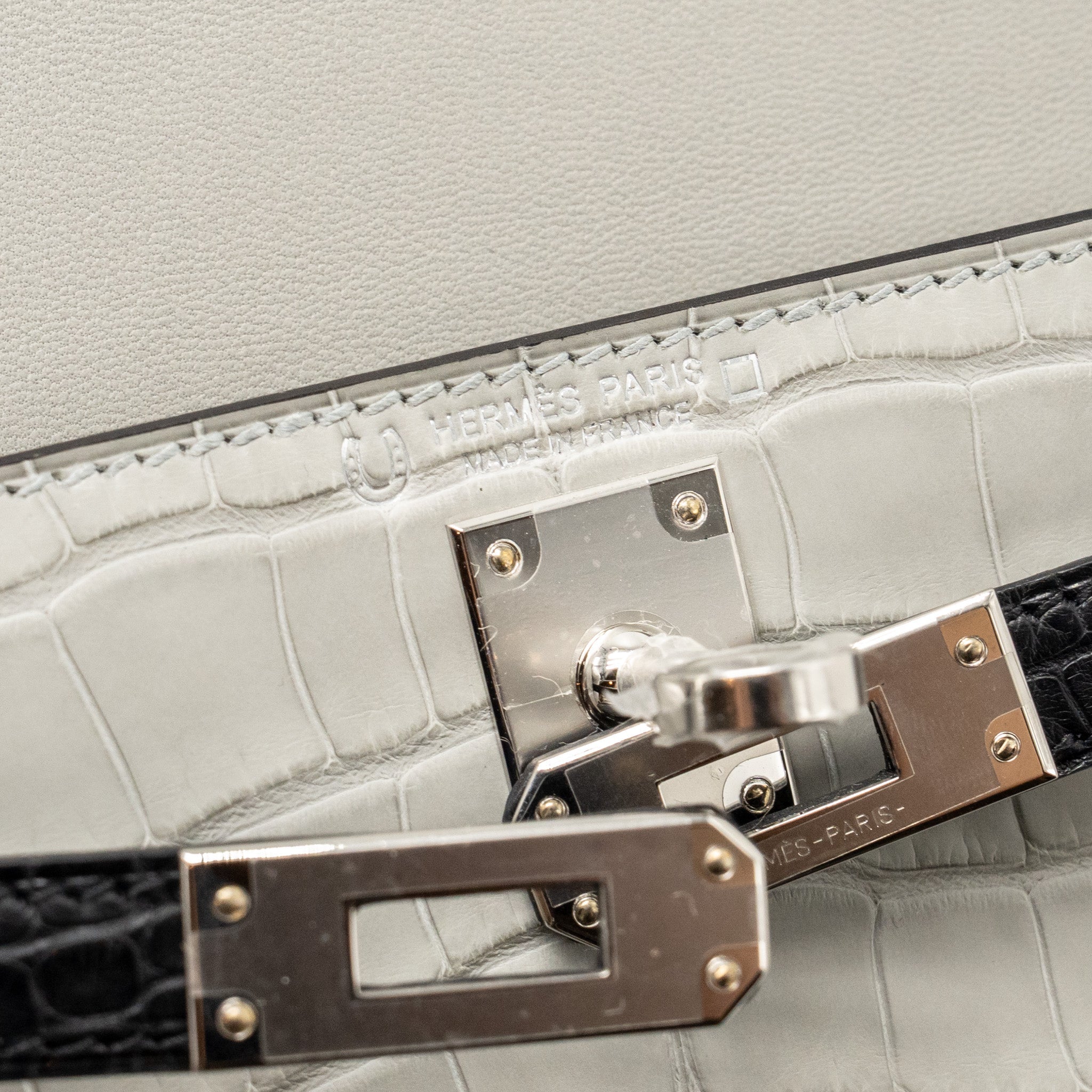 HERMES MINI KELLY II ALLIGATOR MISSISSIPPIENSIS MATT GRIS PERLE / BLACK SHW
