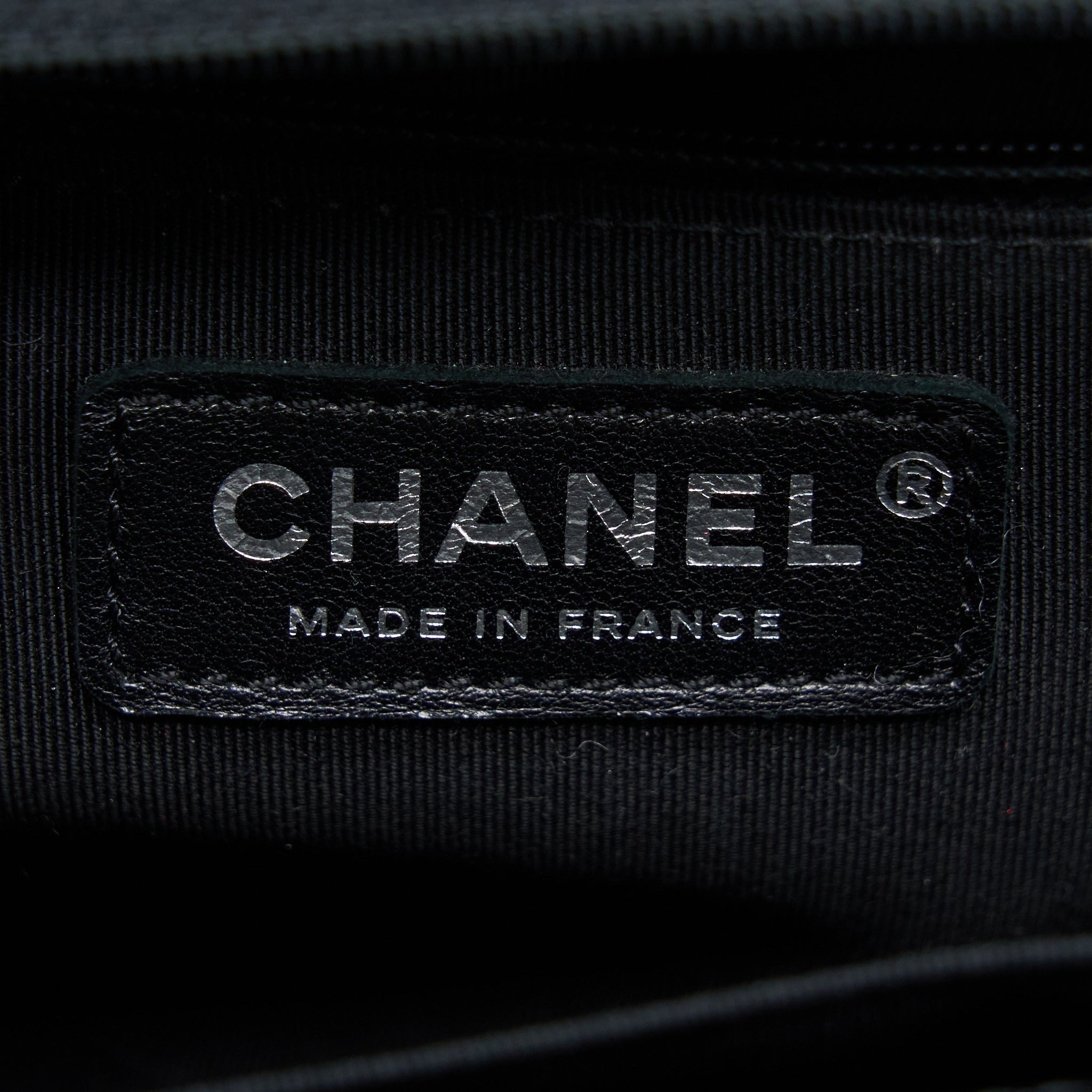 CHANEL NEW MEDIUM 28CM BOY BAG CAVIAR BLACK RUTHENIUM SHW