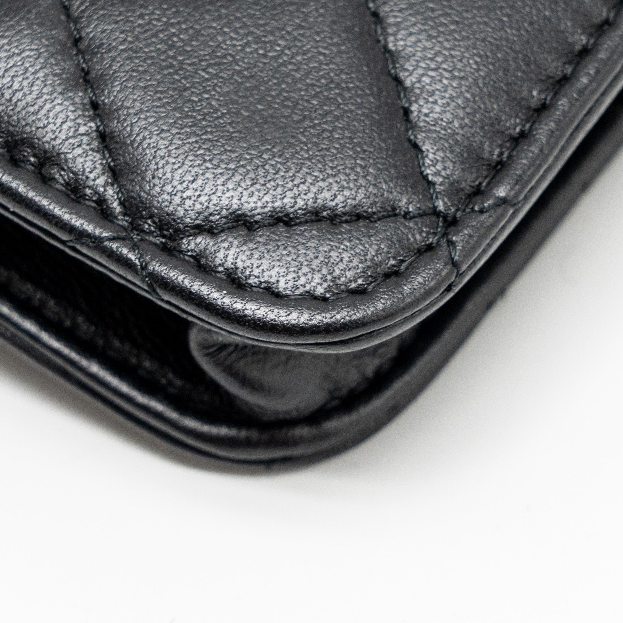 CHANEL ZIRCONIUM FLAP CLUTCH/CARD HOLDER WITH CHAIN LAMBSKIN BLACK GHW