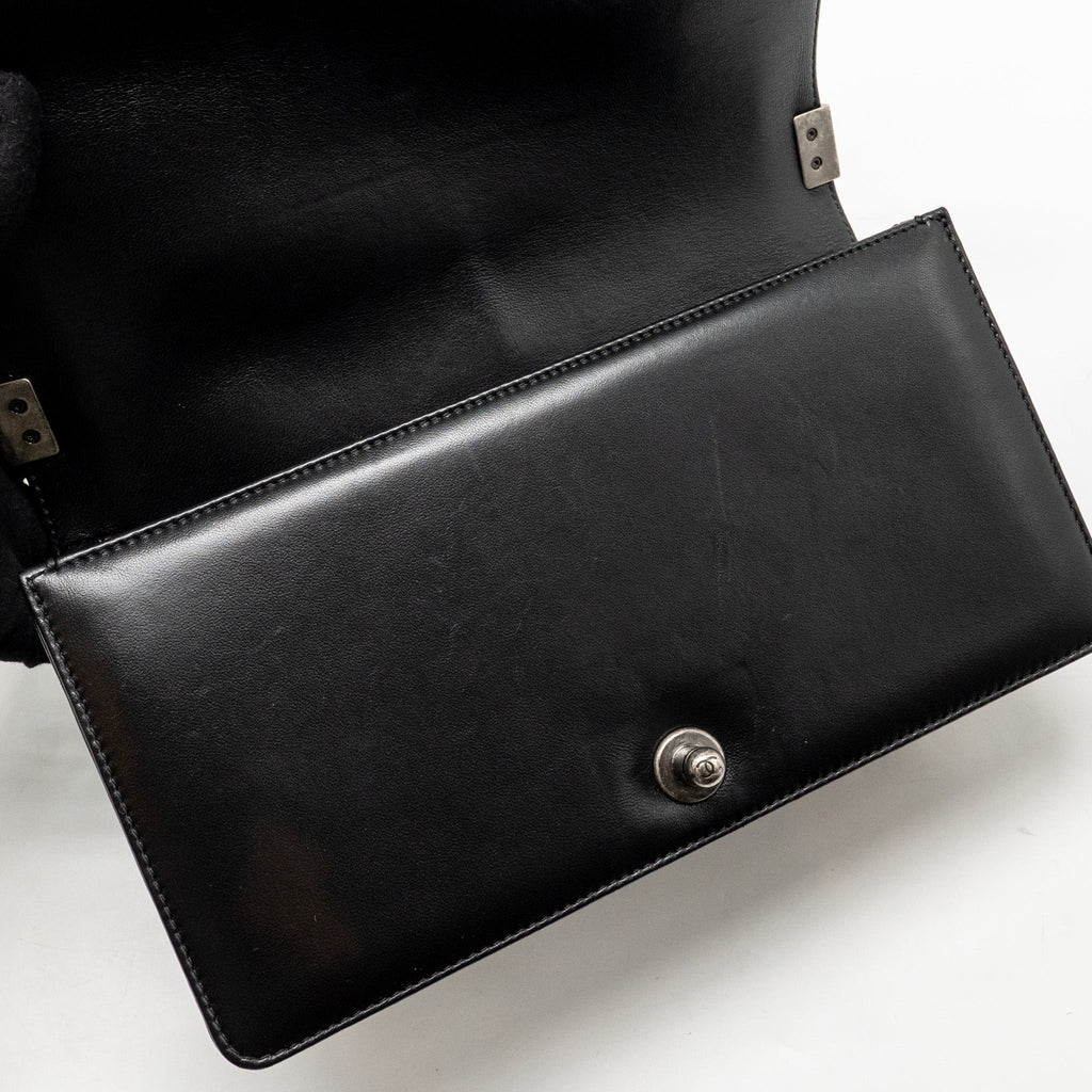 CHANEL MEDIUM BOY BAG LAMBSKIN BLACK RUTHENIUM SHW
