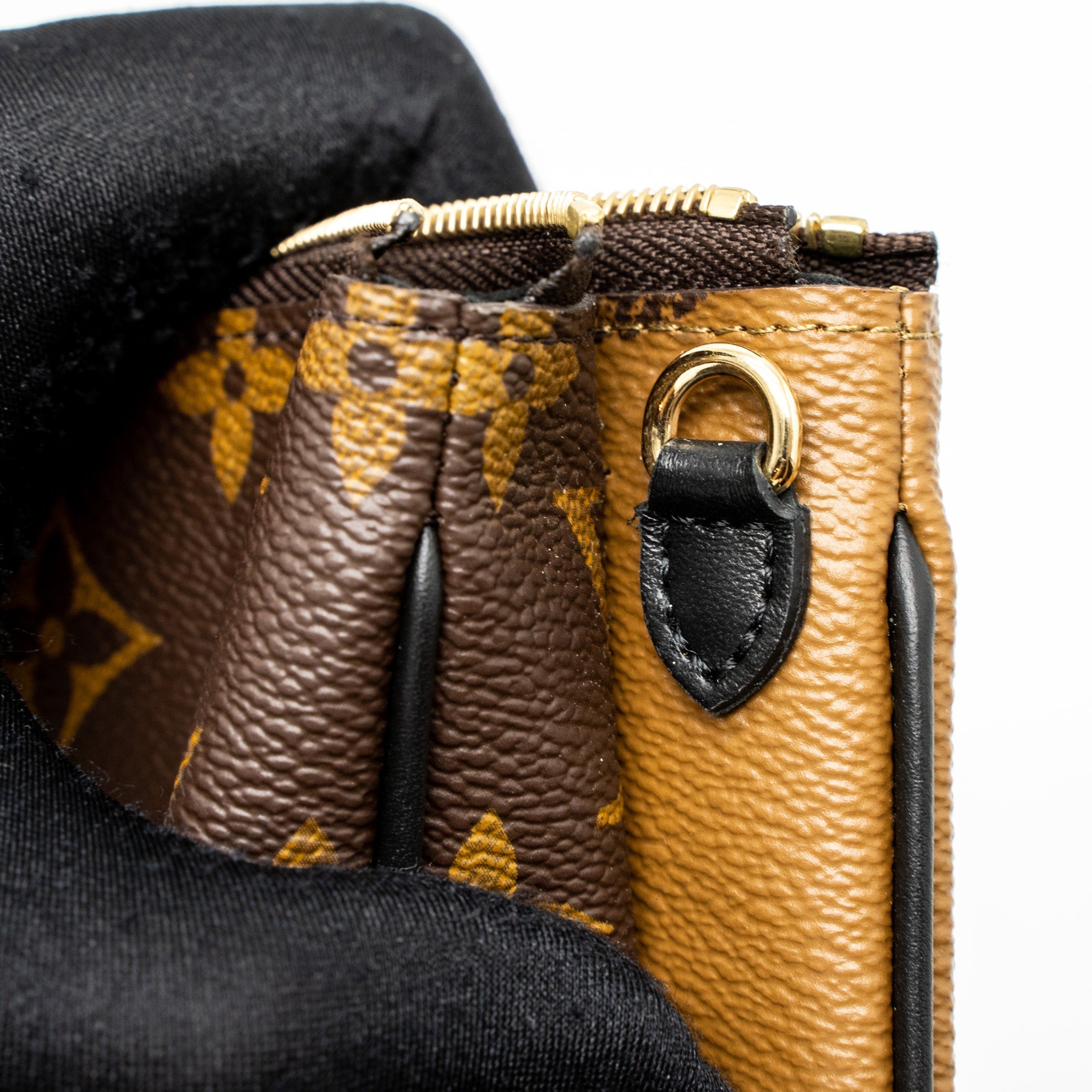 LOUIS VUITTON DOUBLE ZIP POCHETTE RESERVE MONOGRAM CANVAS GHW (NEW VERSION)