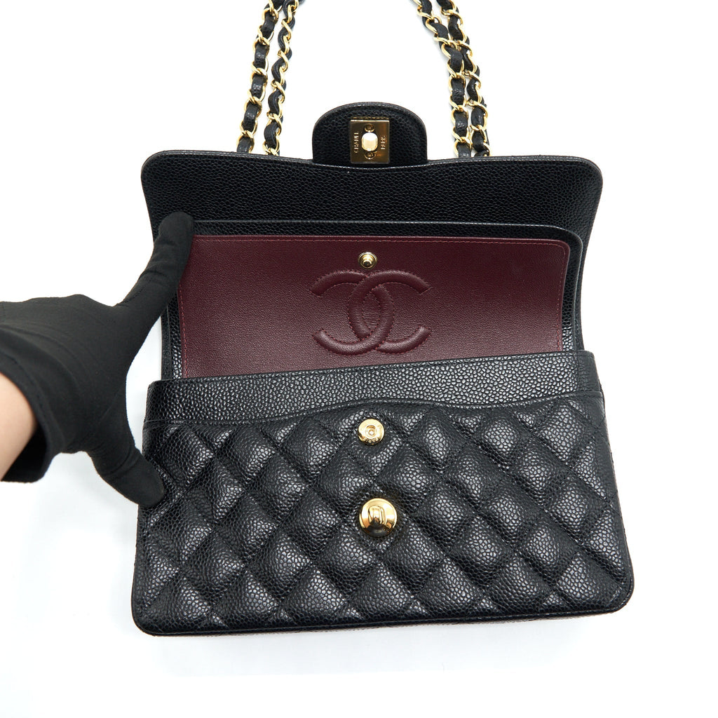 CHANEL SMALL CLASSIC DOUBLE FLAP BAG CAVIAR BLACK LGHW (MICROCHIP)
