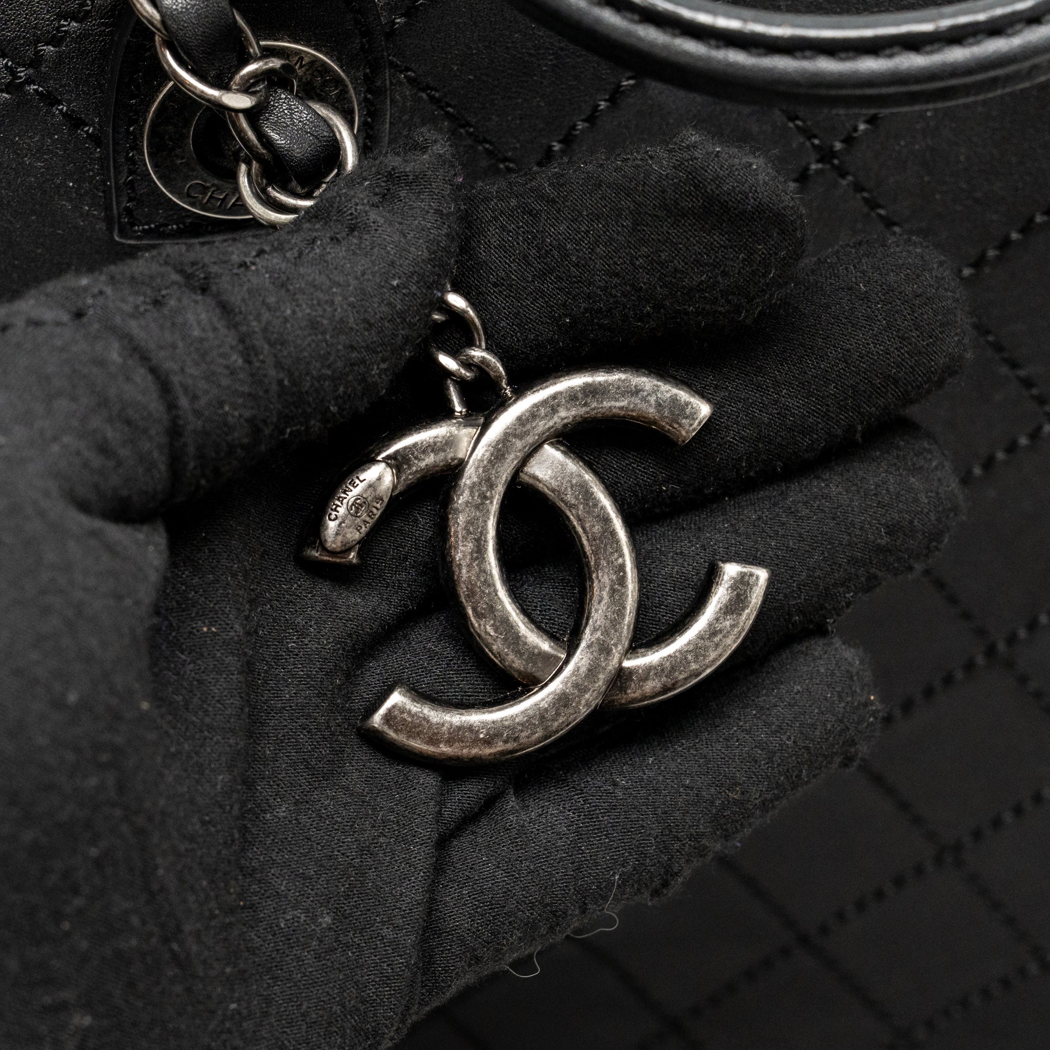 CHANEL ON THE ROAD STITCHED TOTE BAG CALFSKIN BLACK RUTHENIUM SILVER HARDWARE