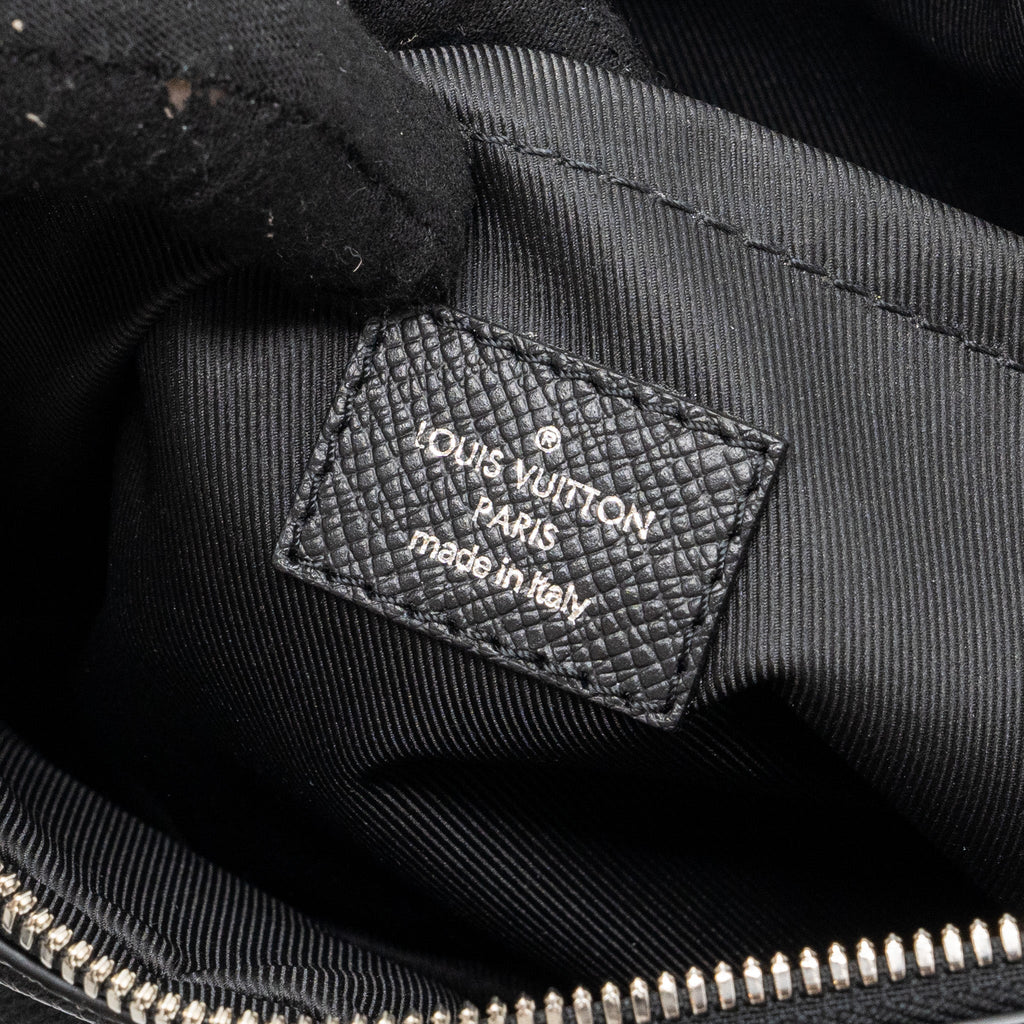 LOUIS VUITTON MESSENGER BAG MONOGRAM ECLIPSE SHW