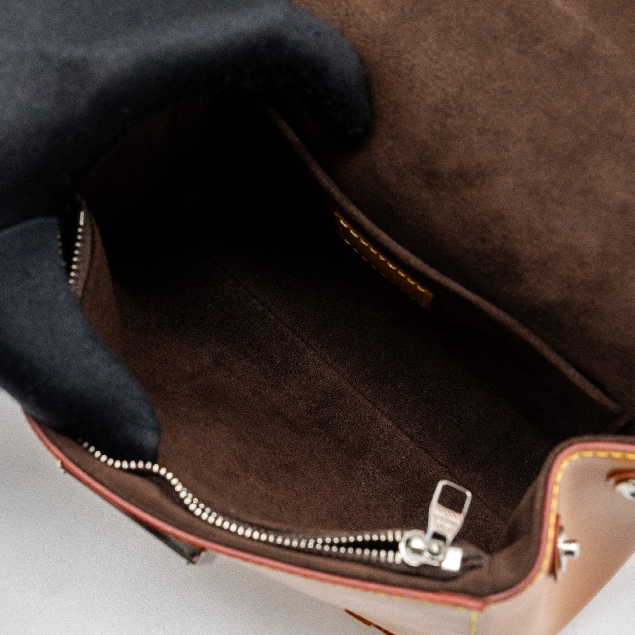 LOUIS VUITTON CLUNY MINI EPI GOLD MIEL SHW