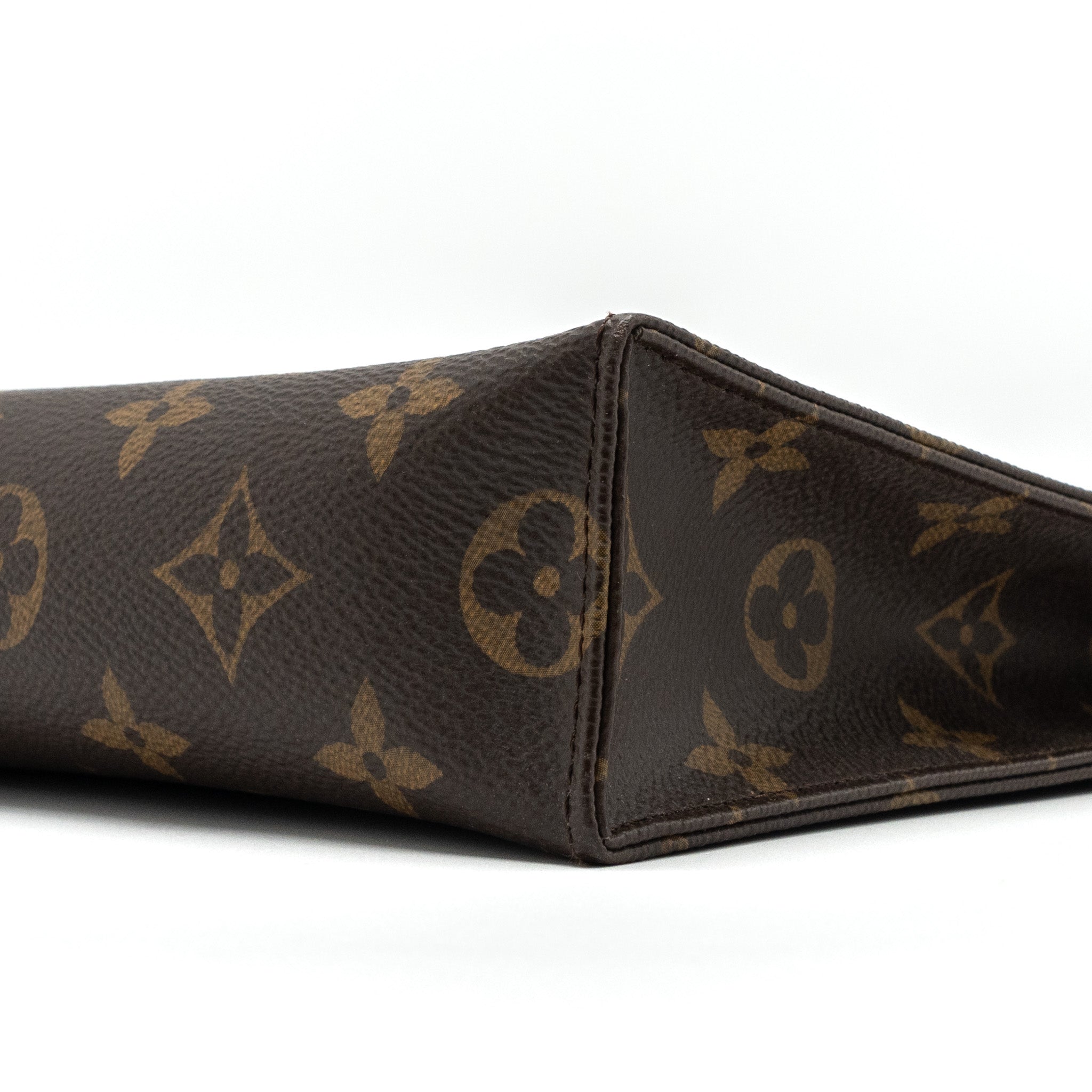 LOUIS VUITTON TOILETRY POCHETTE 26 MONOGRAM CANVAS GHW