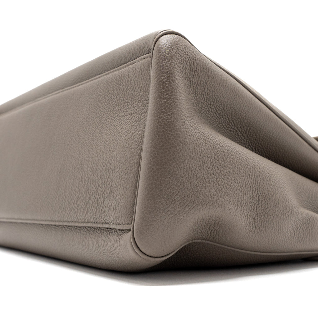 CELINE MEDIUM SOFT 16 BAG GRAINED CALFSKIN GREY GHW