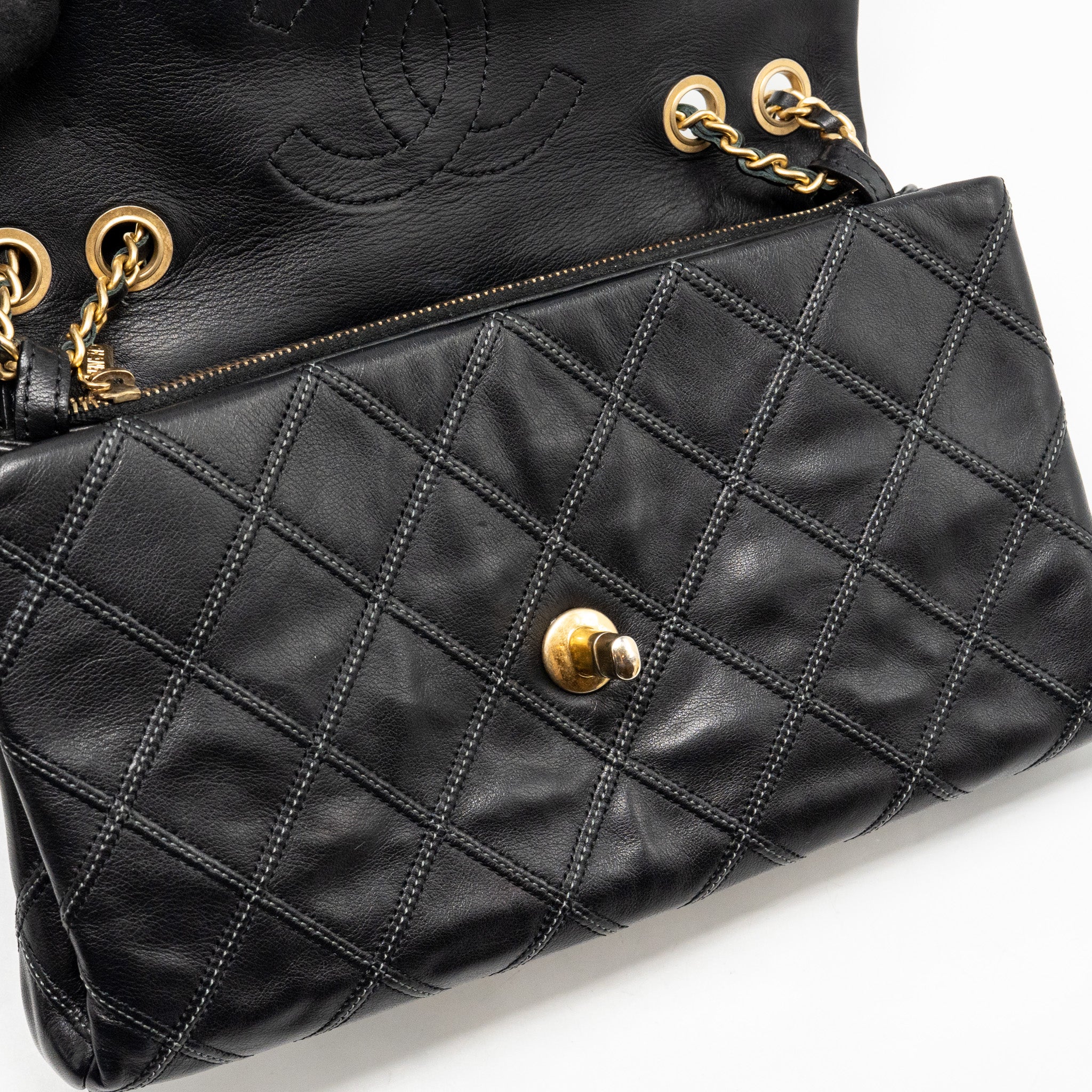 CHANEL THIN CITY FLAP BAG CALFSKIN BLACK GHW