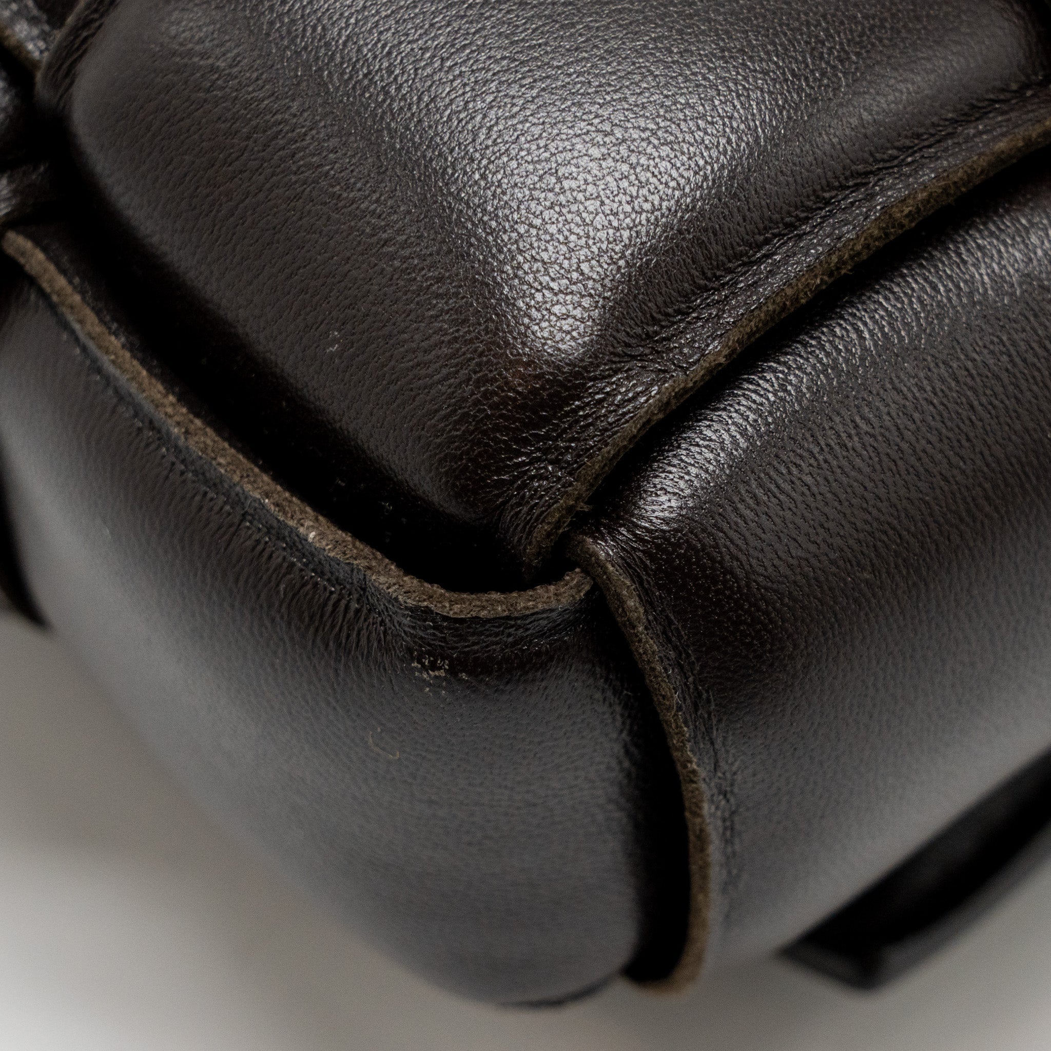 BOTTEGA VENETA PADDED CASSETTE LAMBSKIN BROWN GHW