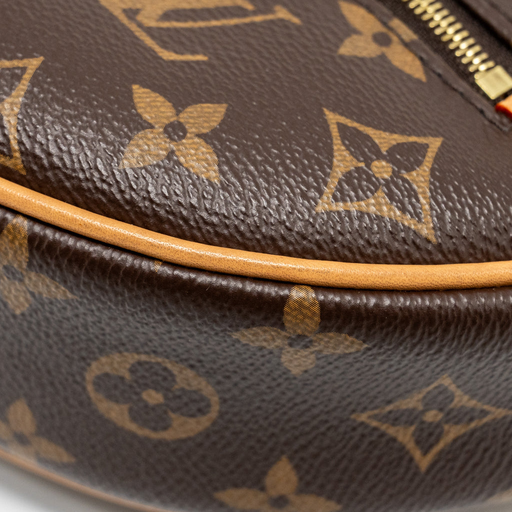 LOUIS VUITTON HALF-MOON LOOP BAG MONOGRAM CANVAS GHW