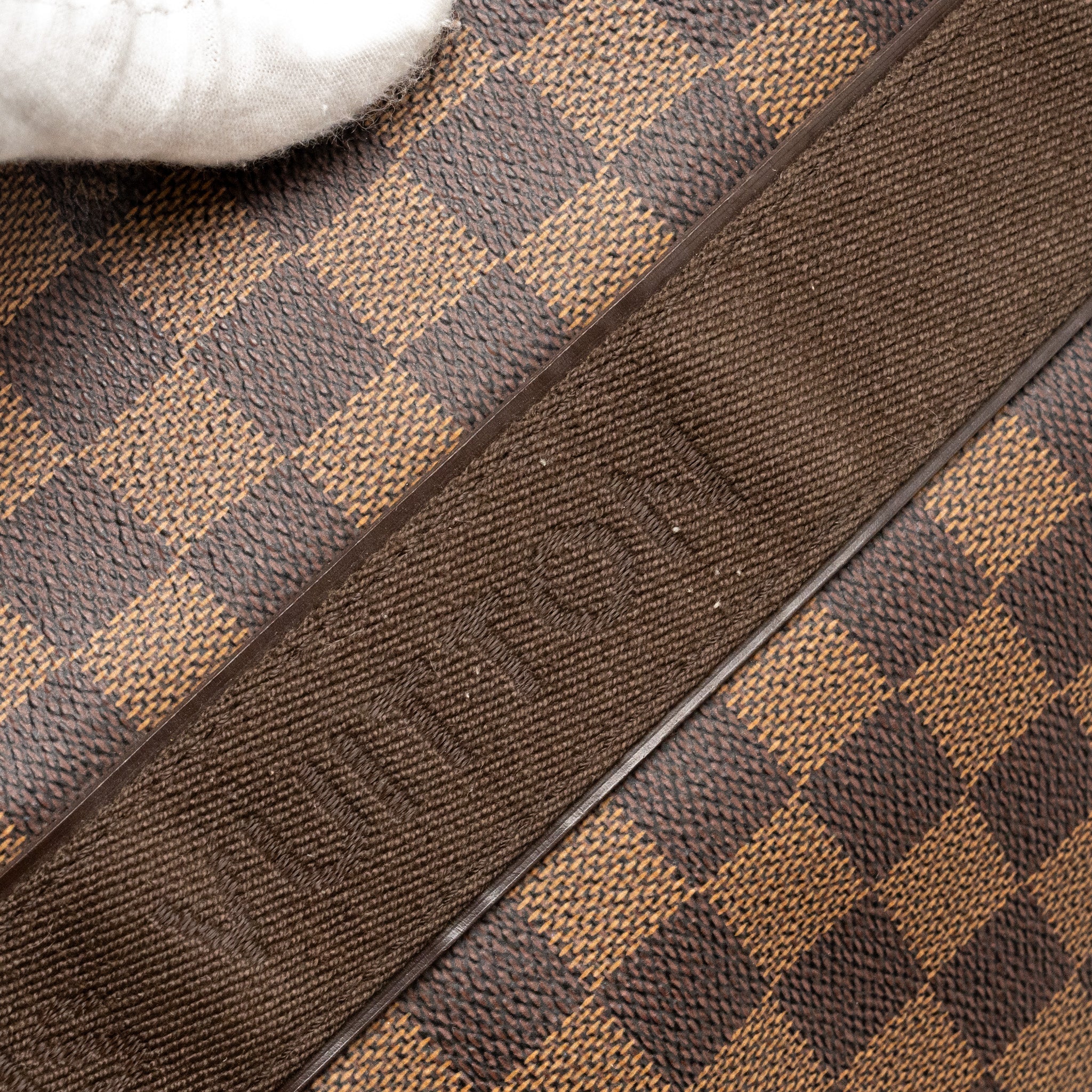 LOUIS VUITTON BEAUBOURG TOTE DAMIER EBENE CANVAS GHW