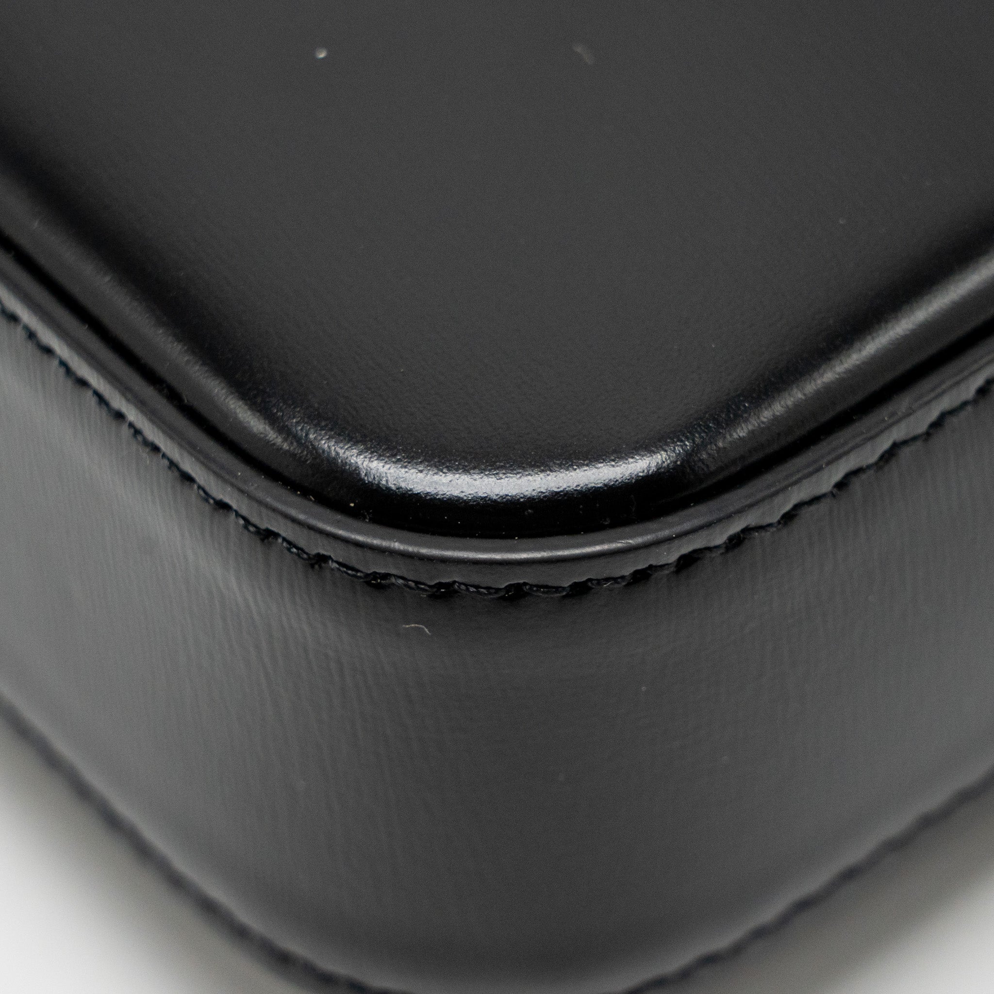 CELINE TRIOMPHE SHOULDER BAG CALFSKIN BLACK GHW