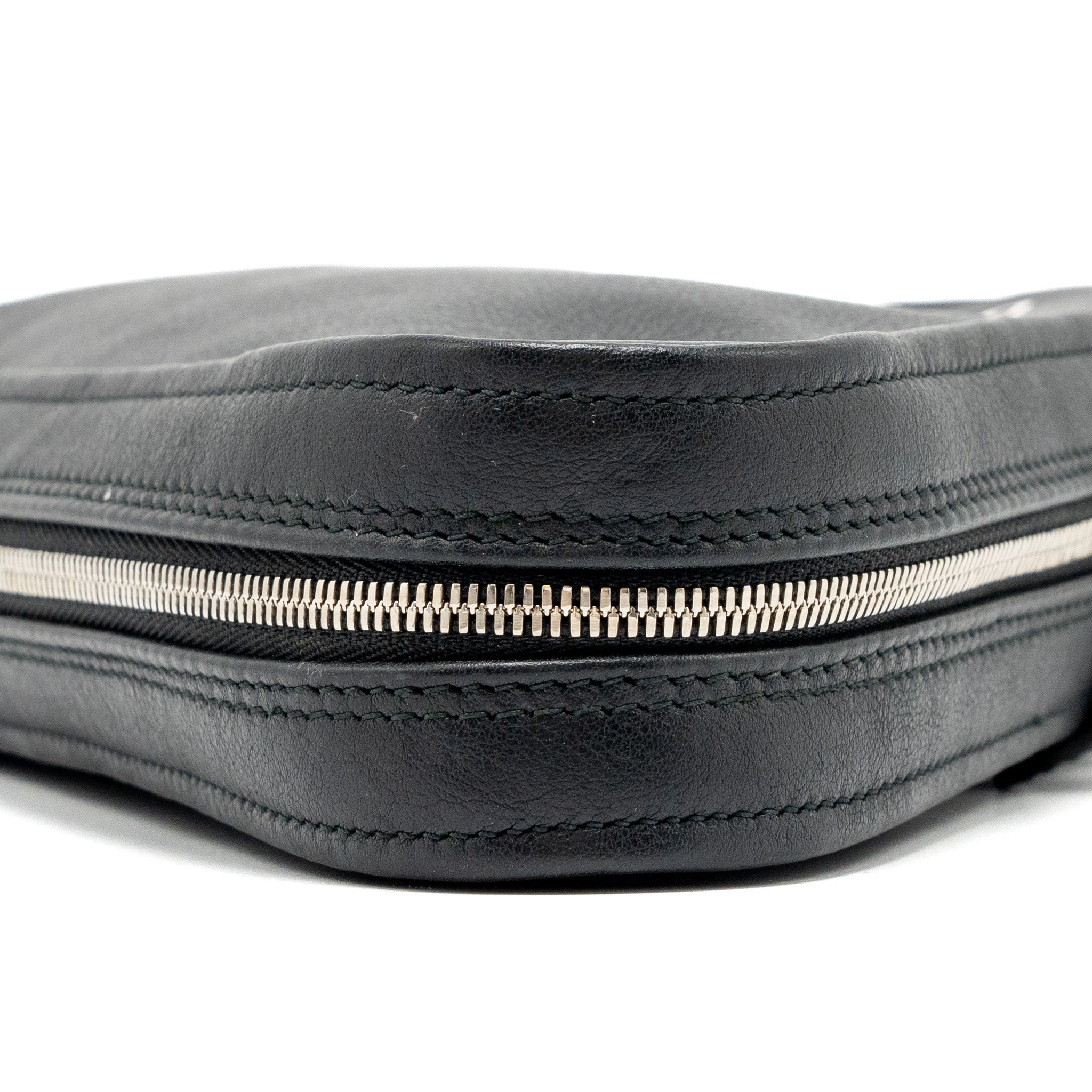 BALENCIAGA TRIANGLE ZIP CLUTCH CALFSKIN BLACK SHW