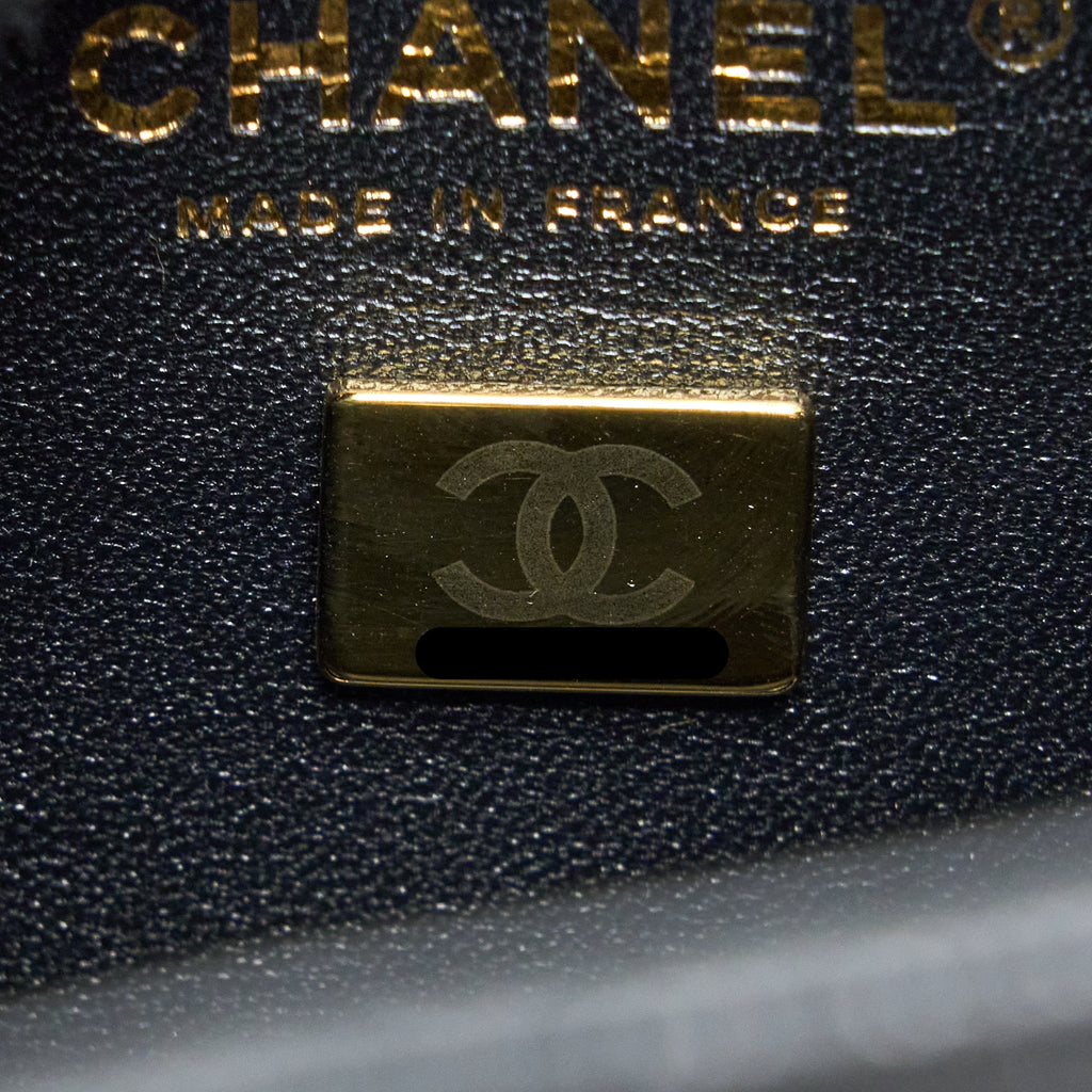 CHANEL 23C MINI BUCKET BAG CAVIAR BLACK LGHW (MICROCHIP)