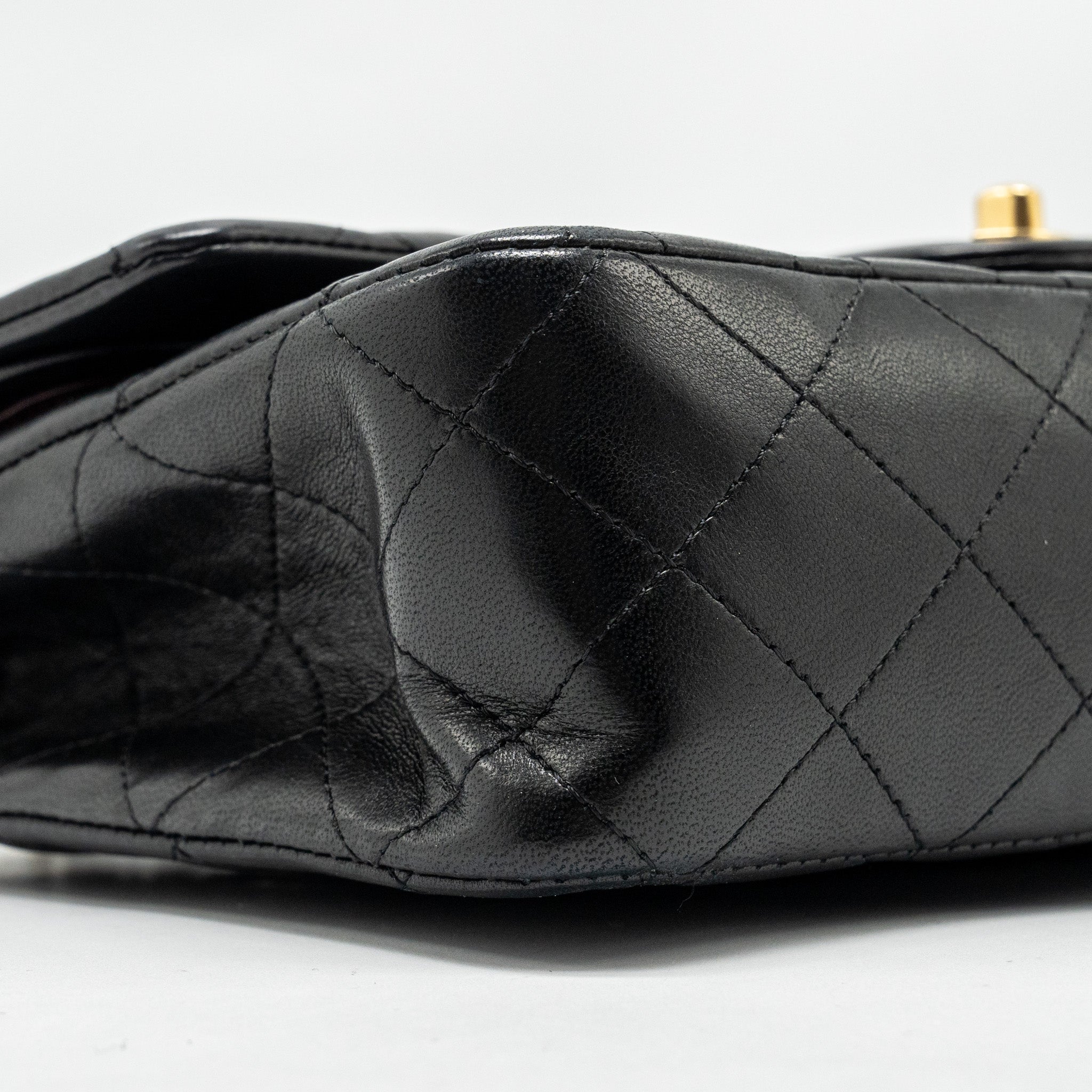 CHANEL MEDIUM CLASSIC DOUBLE FLAP BAG LAMBSKIN BLACK GHW