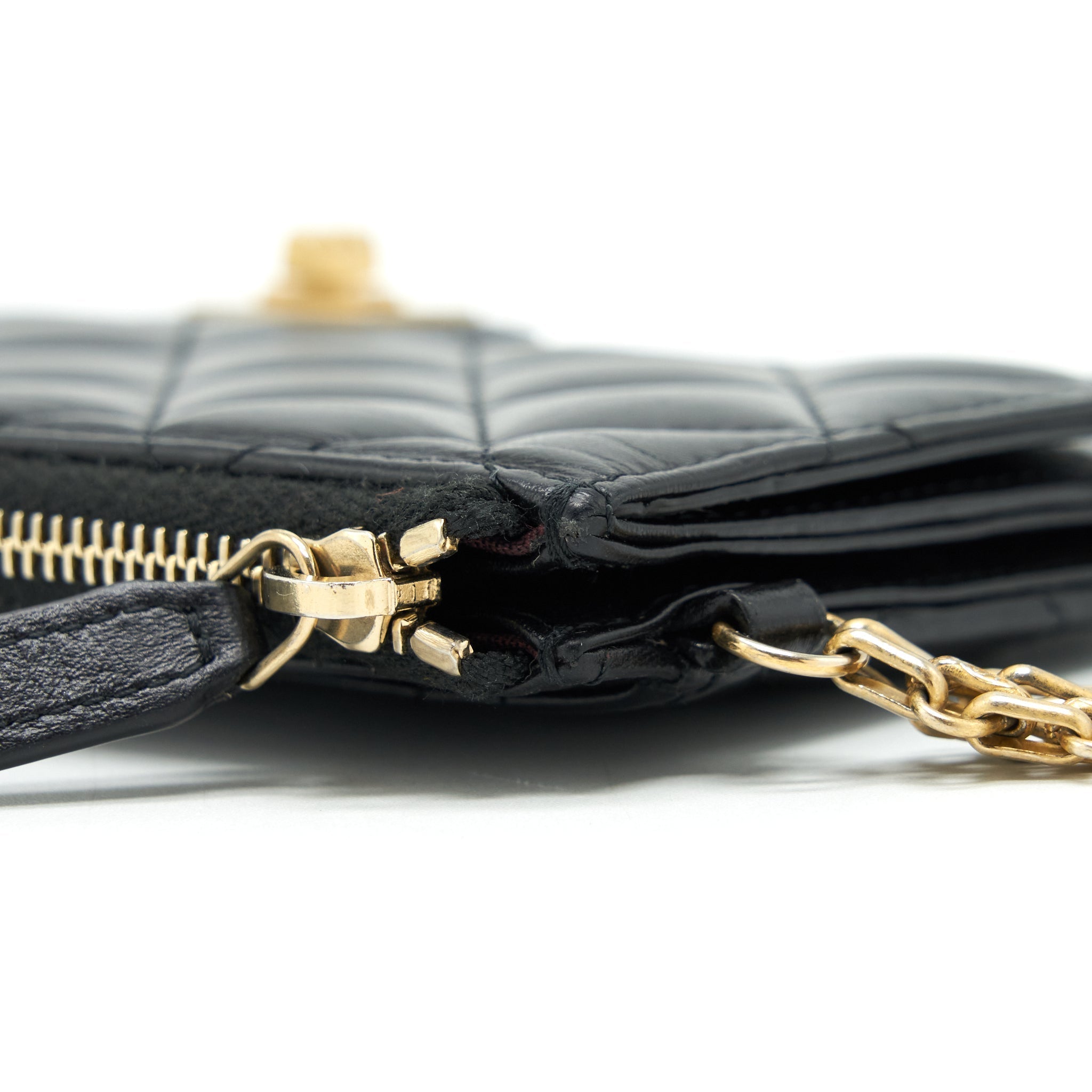 CHANEL REISSUE ZIPPY POUCH QUILTED CALFSKIN BLACK RUTHENIUM GHW