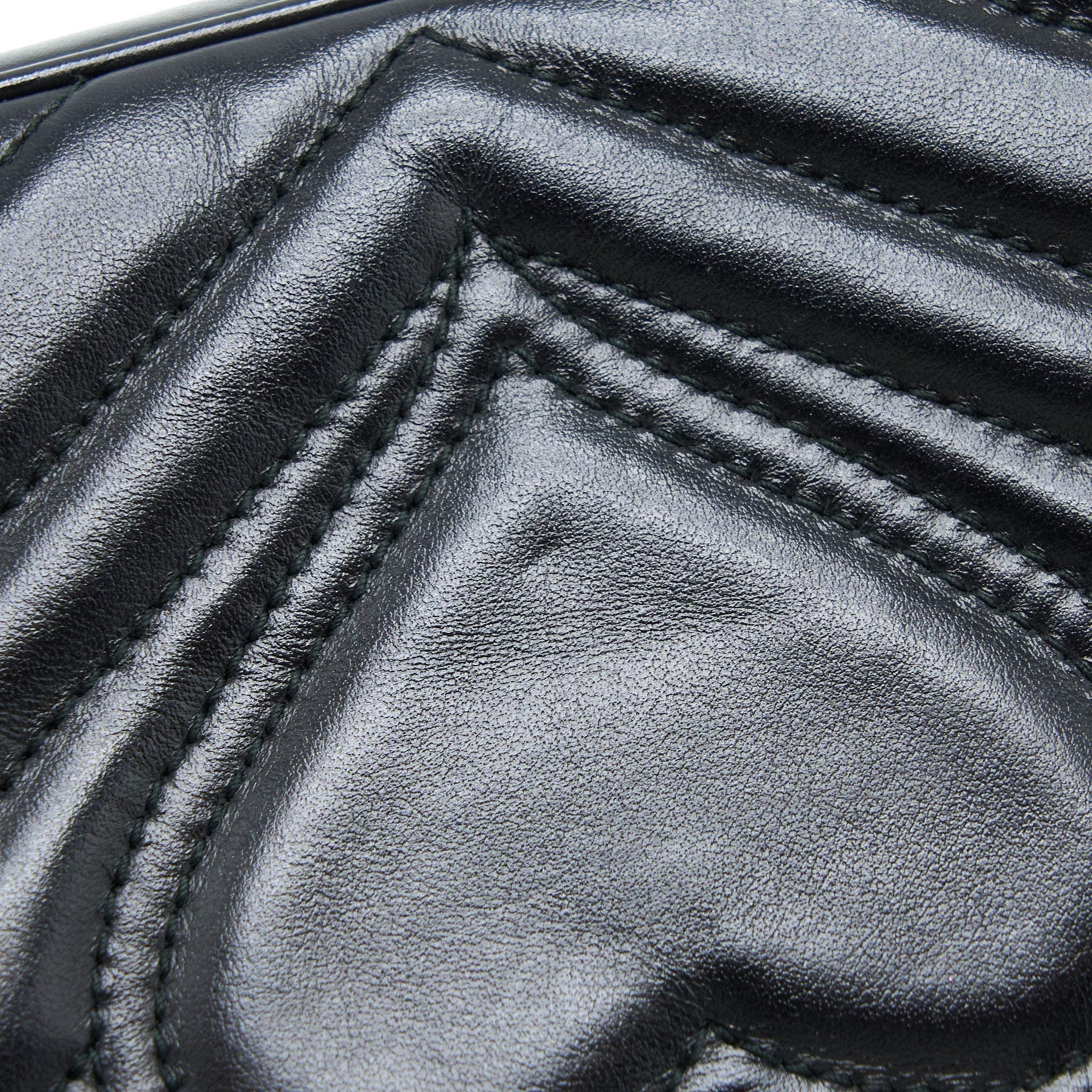 GUCCI SMALL MARMONT CALFSKIN BLACK GHW