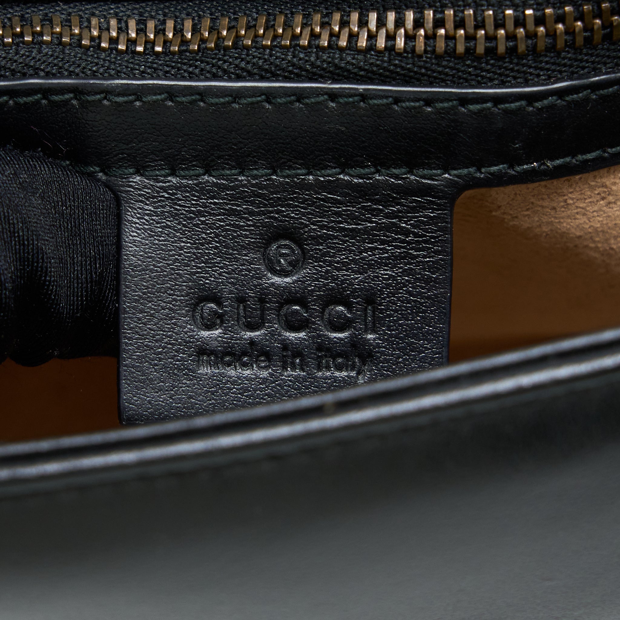 GUCCI SMALL MARMONT CALFSKIN BLACK GHW