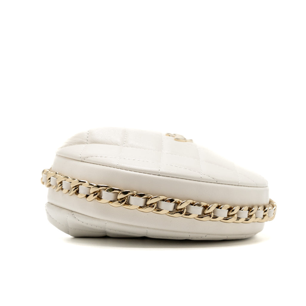 CHANEL 23C ROUND CLUTCH LAMBSKIN WHITE LGHW (MICROCHIP)