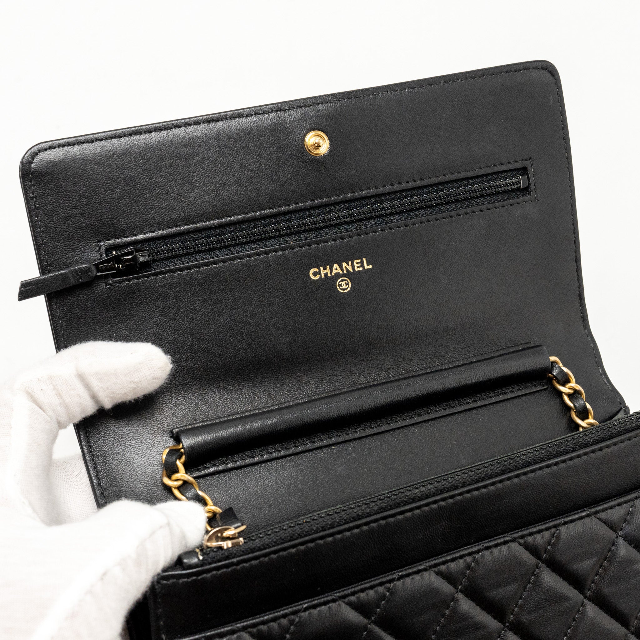 CHANEL BOY WALLET ON CHAIN LAMBSKIN BLACK GHW