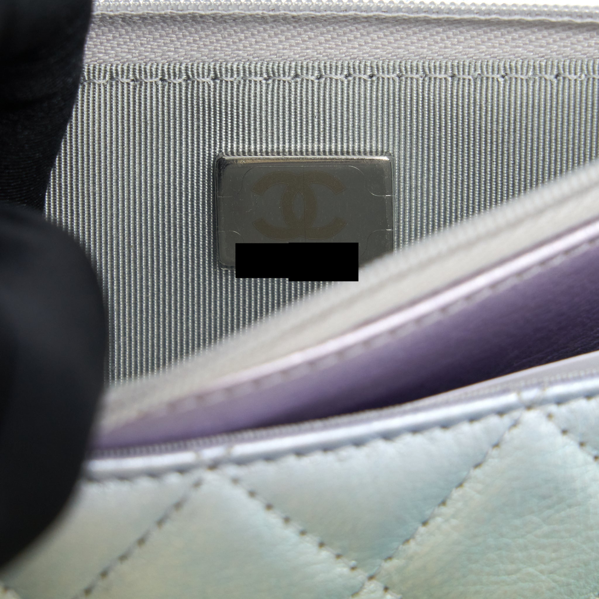 CHANEL 21K WALLET ON CHAIN LAMBSKIN IRIDESCENT MULTICOLOUR HARDWARE