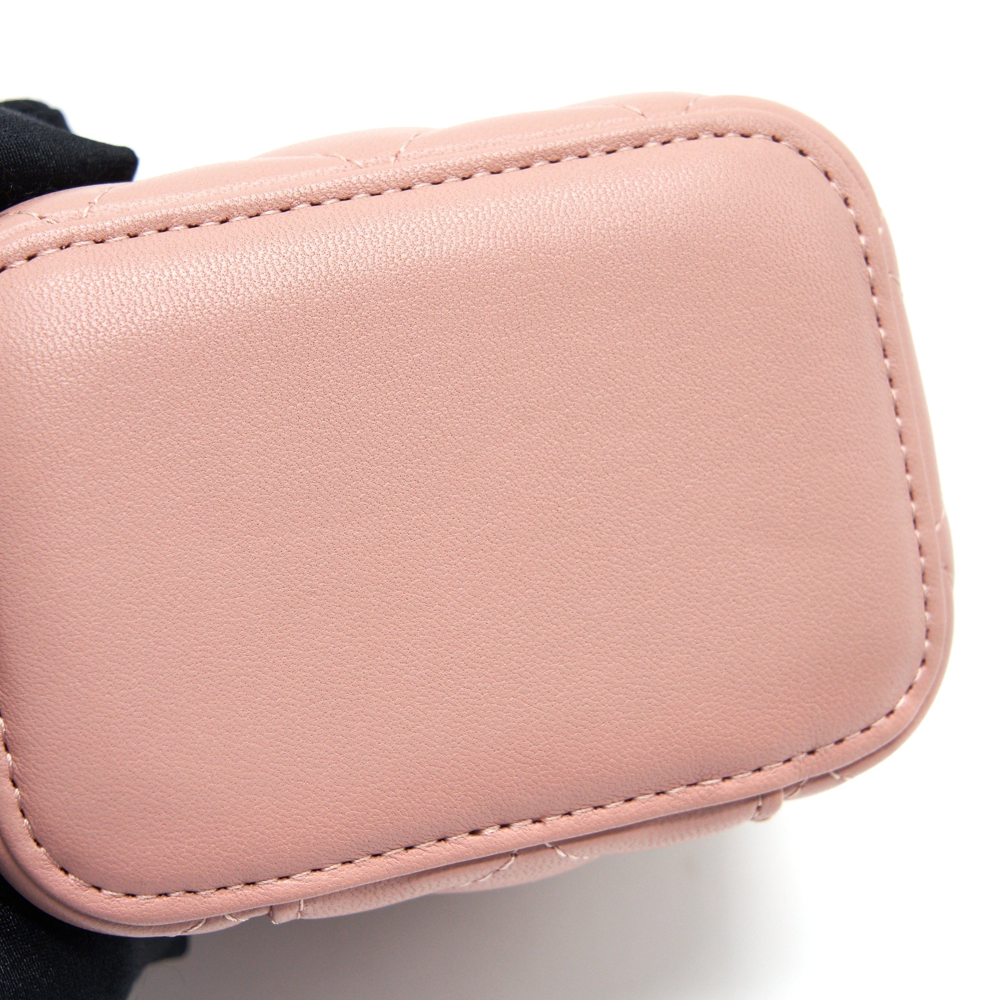 CHANEL 21B PEARL CRUSH MINI VANITY WITH CHAIN IN DARK PINK