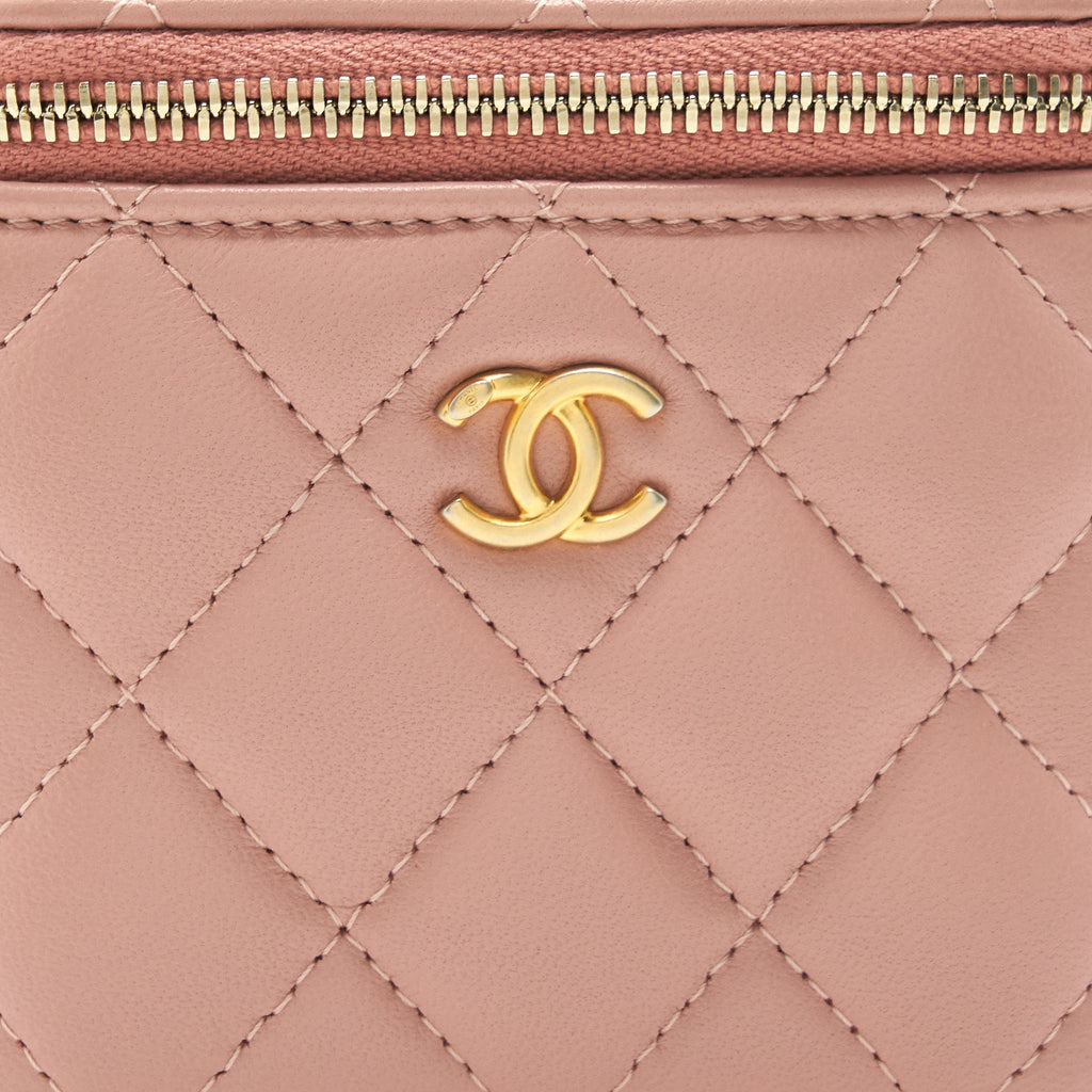 CHANEL 21B PEARL CRUSH MINI VANITY WITH CHAIN IN DARK PINK