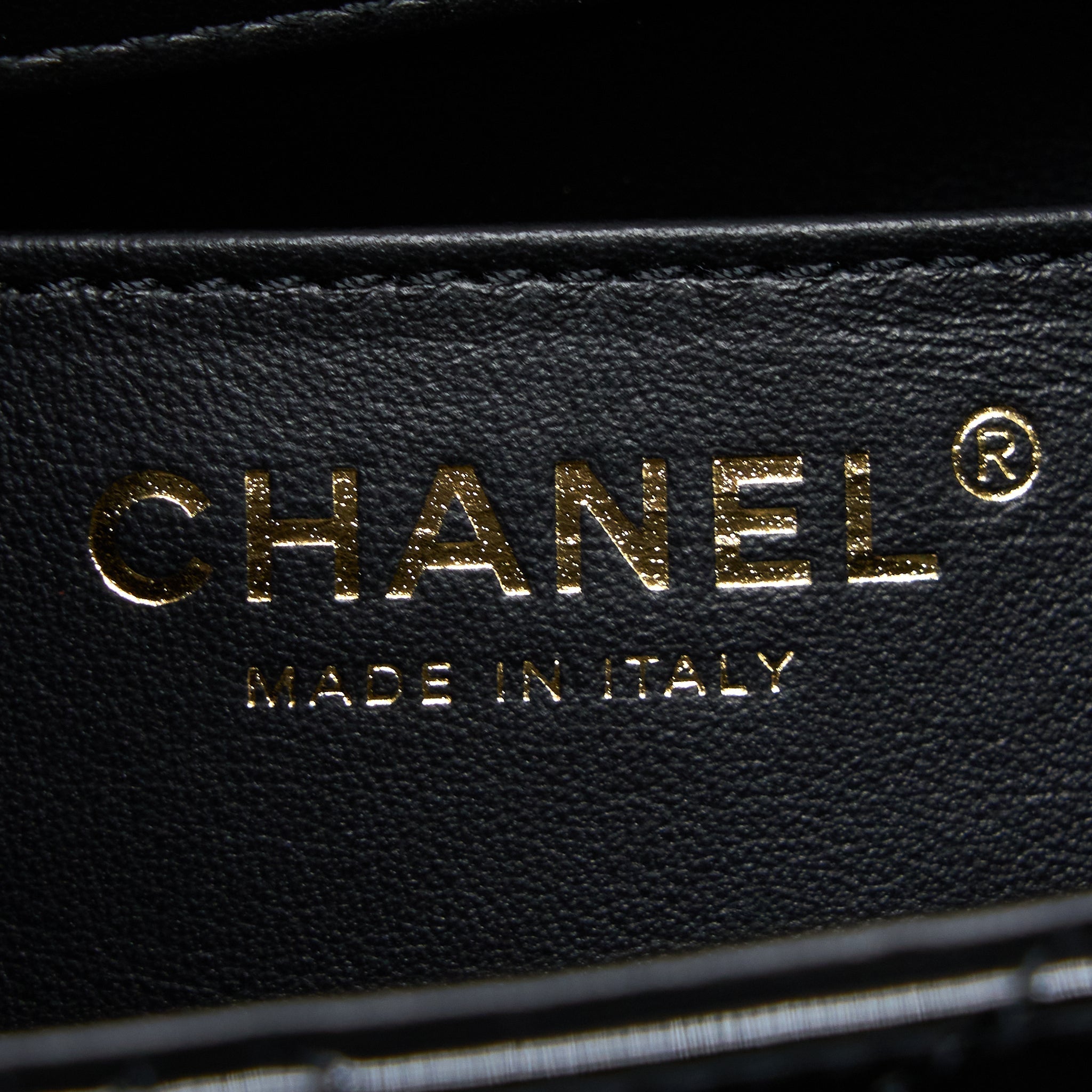 CHANEL 22K RETRO CLASSIC NEW SQUARE MINI FLAP BAG PATENT BLACK BRUSHED GHW(MICROCHIP)