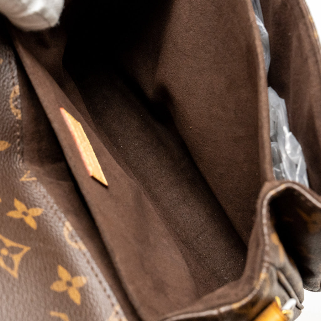 LOUIS VUITTON POCHETTE METIS MONOGRAM CANVAS GHW