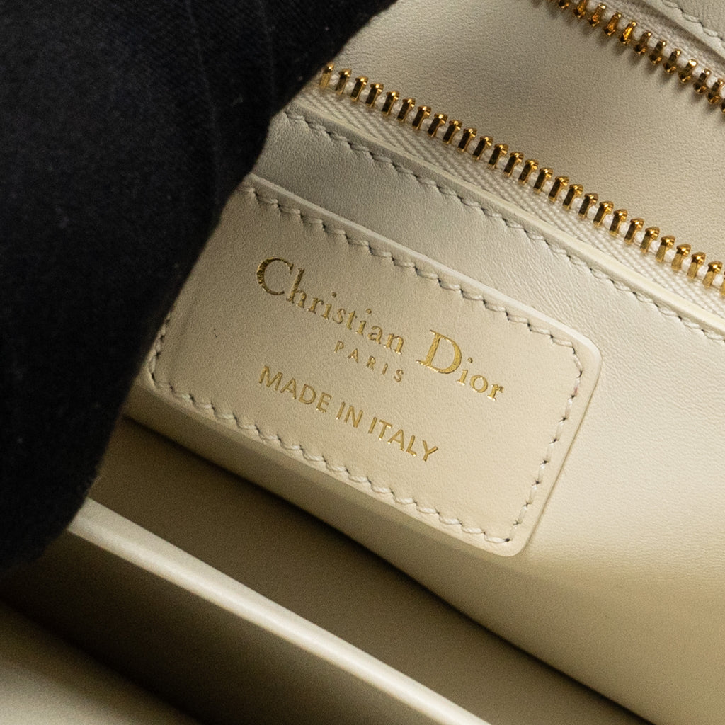 DIOR 30 MONTAIGNE BAG CALFSKIN WHITE GHW